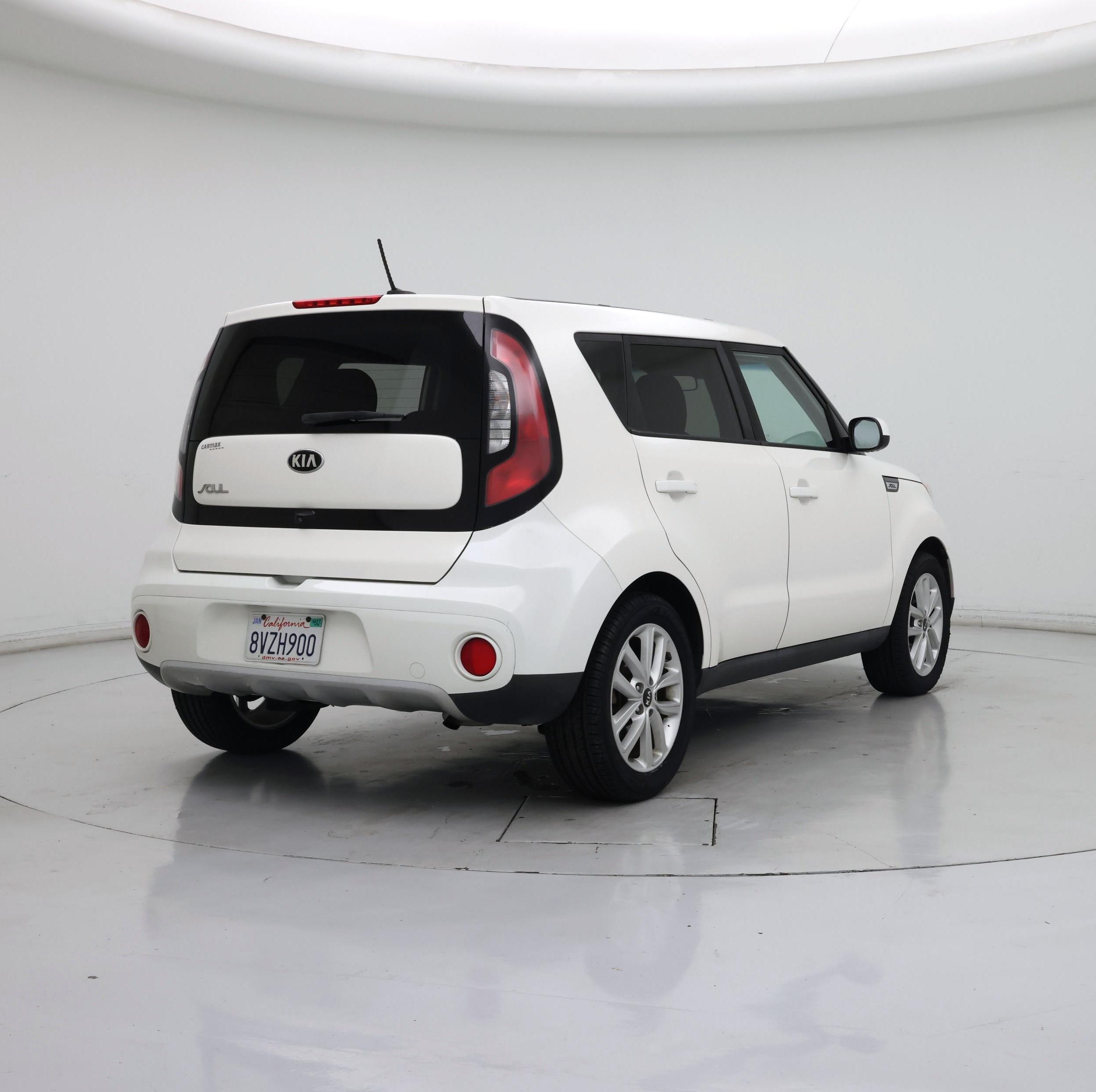 Thumbnail: 2019 Kia Soul - 8