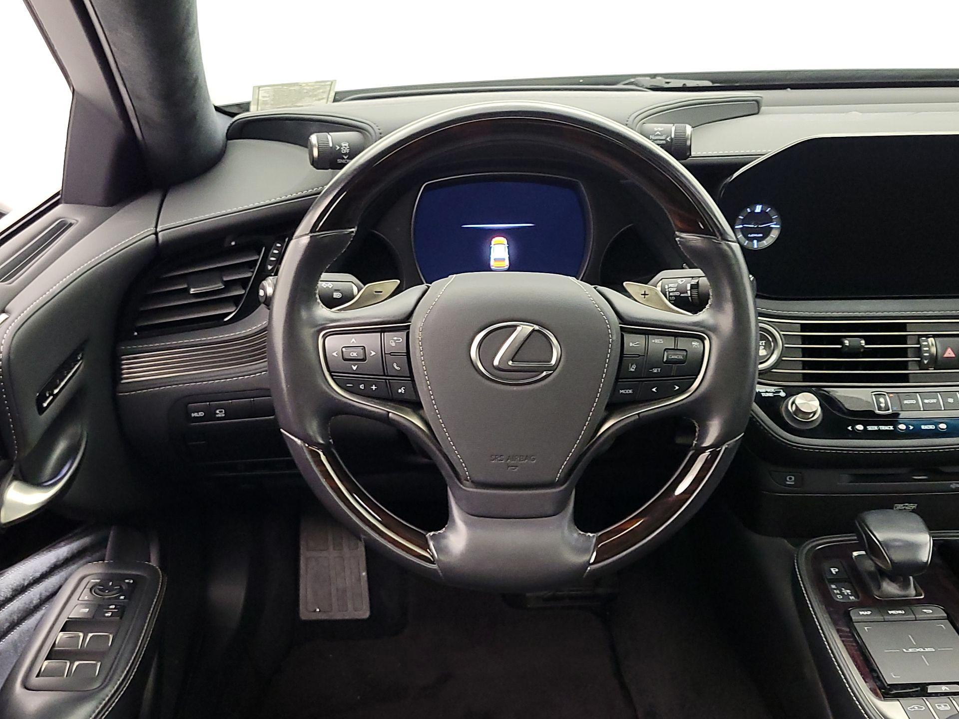 Thumbnail: 2021 Lexus LS - 10