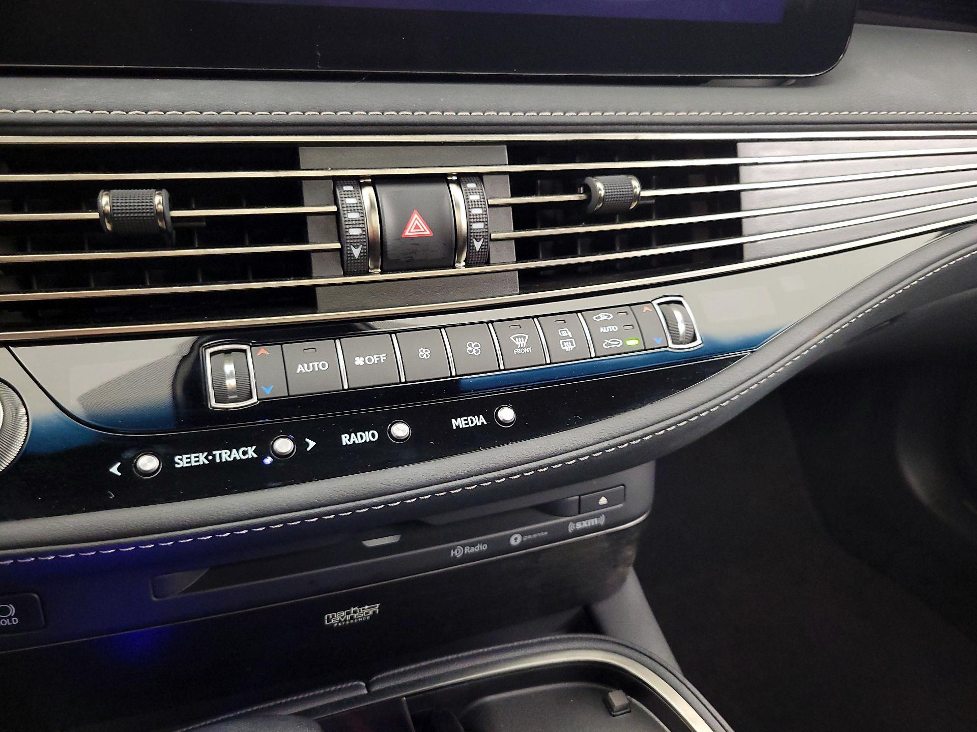 Thumbnail: 2021 Lexus LS - 17