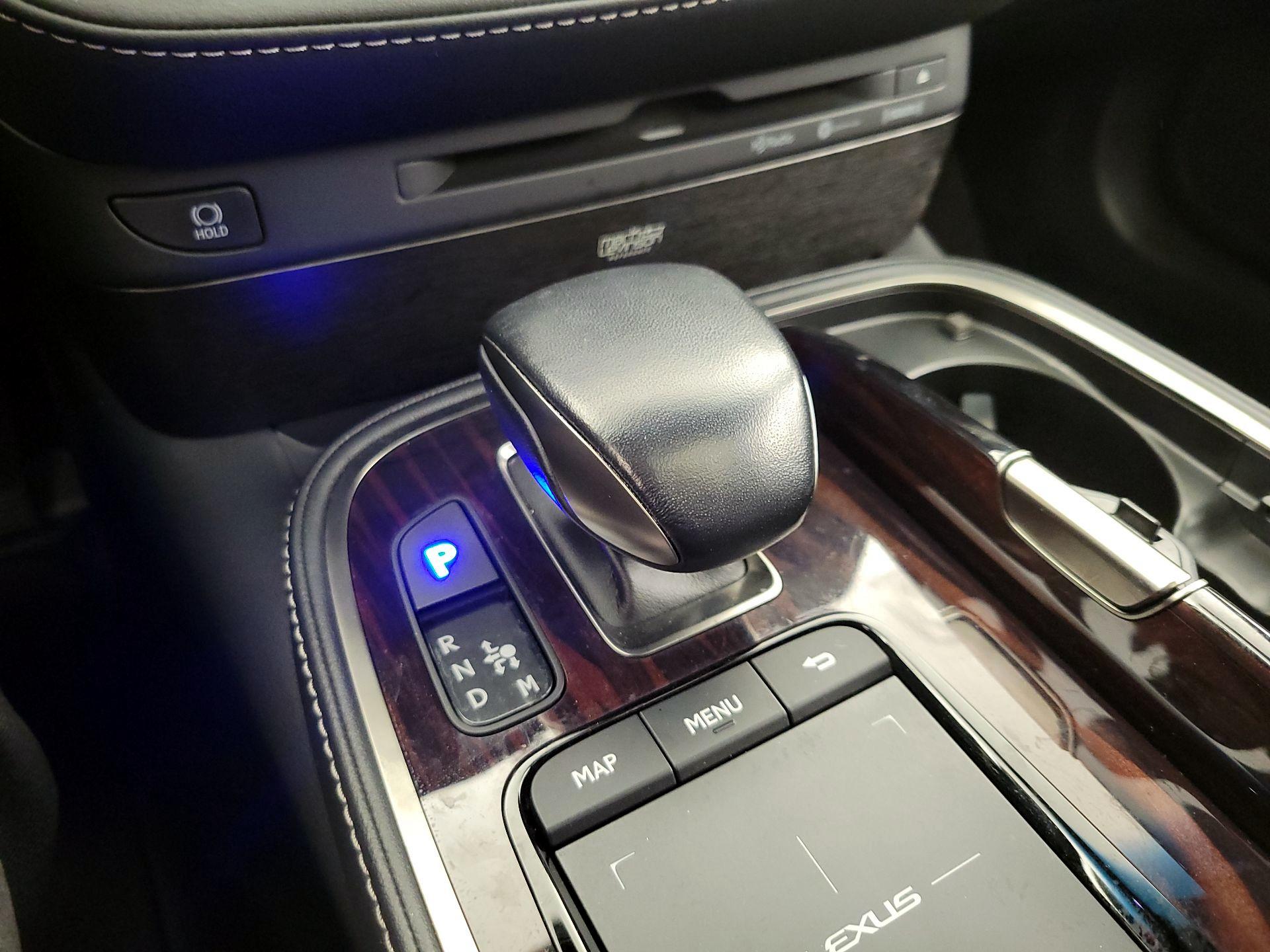 Thumbnail: 2021 Lexus LS - 18