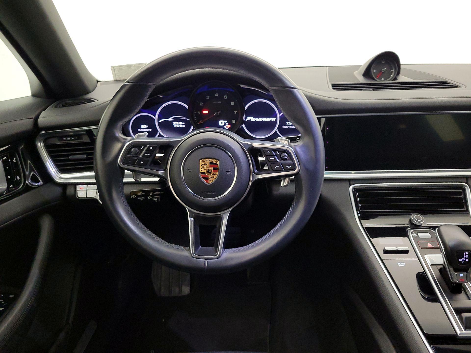 Thumbnail: 2018 Porsche Panamera - 10