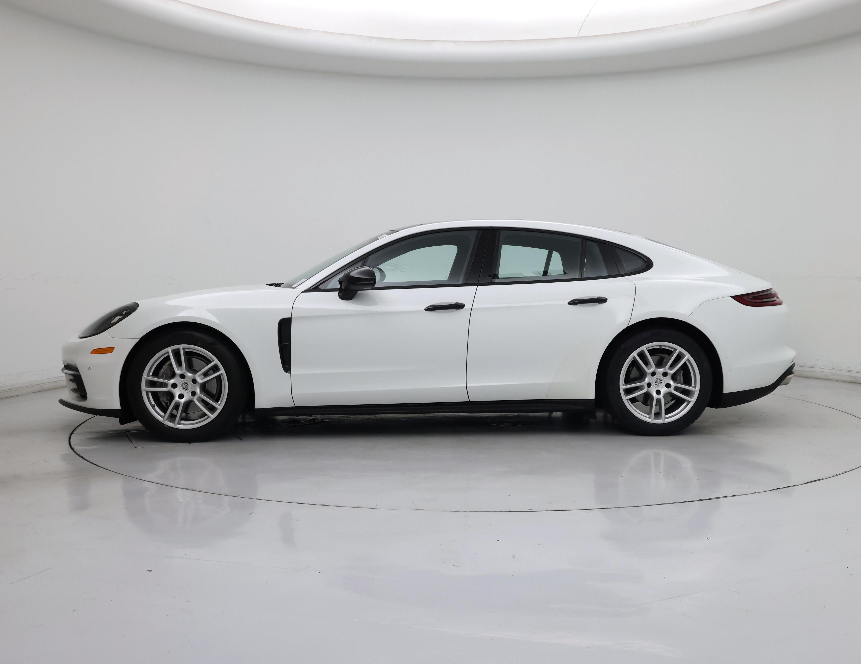 Thumbnail: 2018 Porsche Panamera - 3