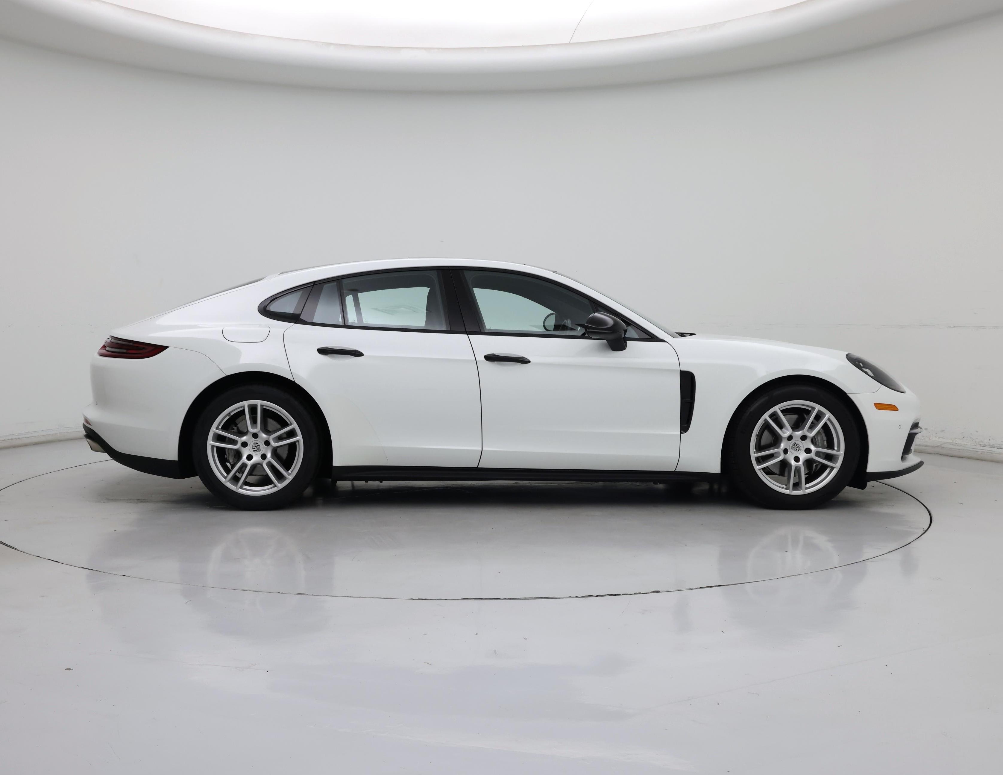 Thumbnail: 2018 Porsche Panamera - 7