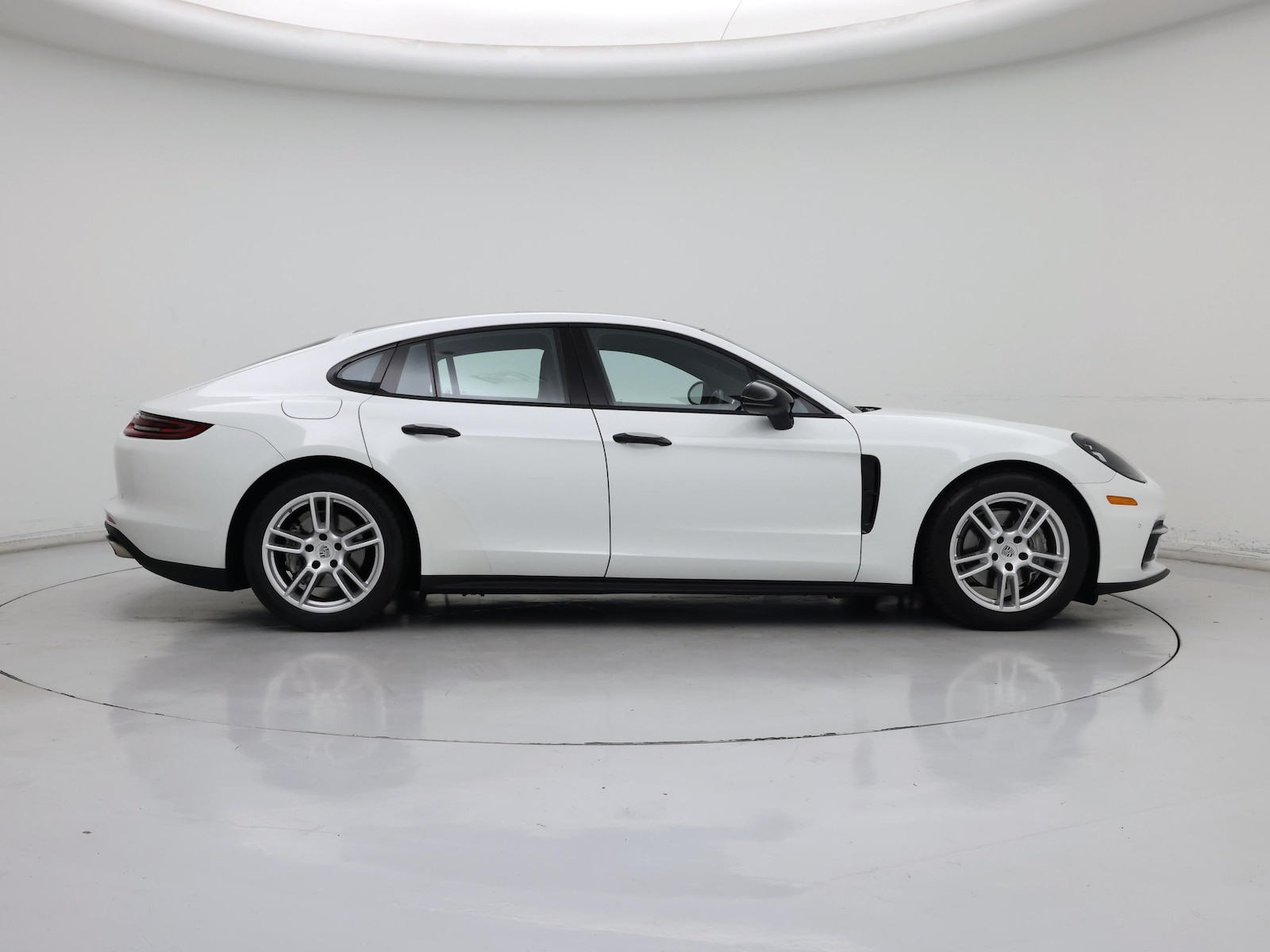 2018 Porsche Panamera Base - Photo 8