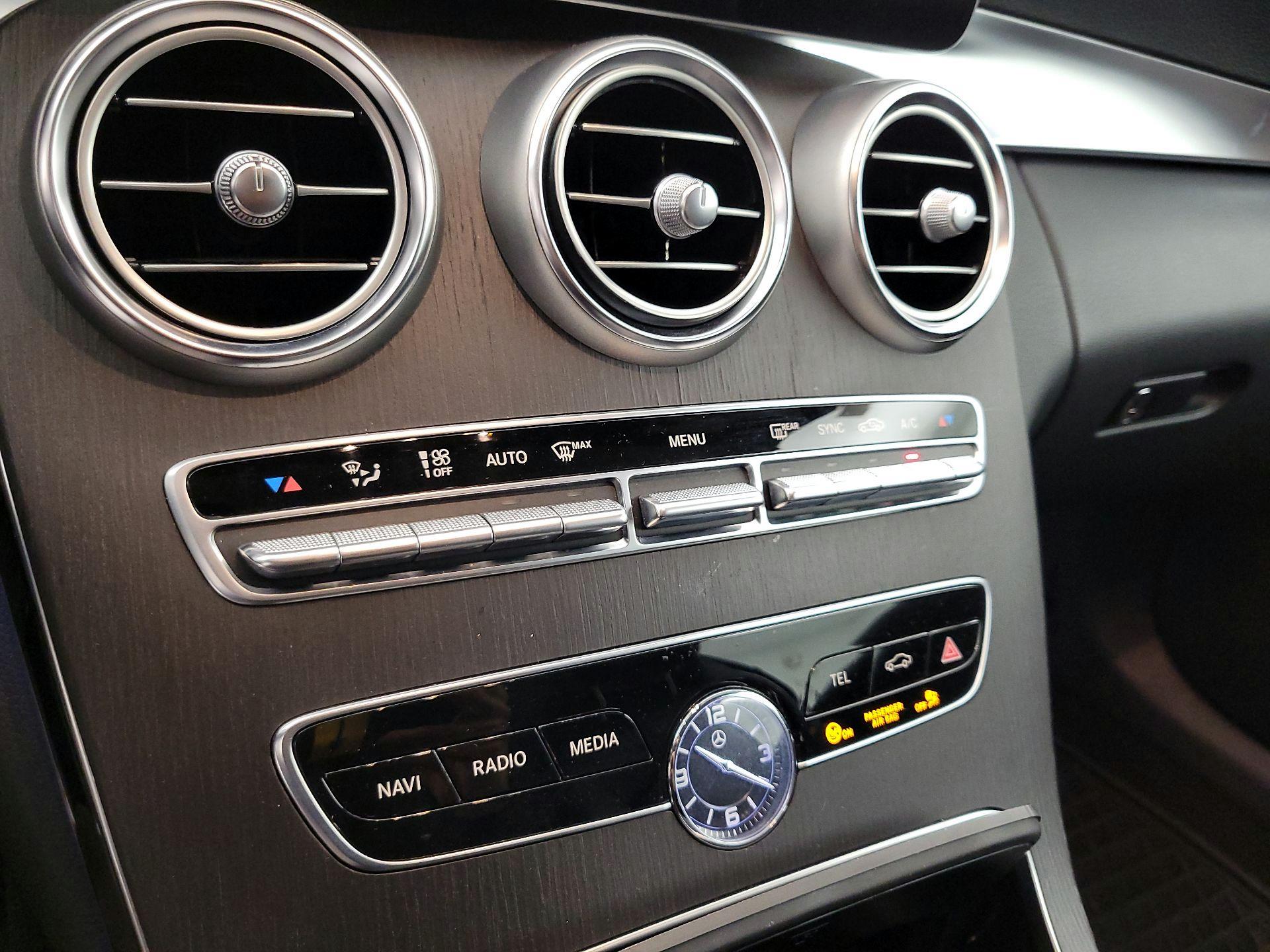 Thumbnail: 2021 Mercedes-Benz C-Class - 16
