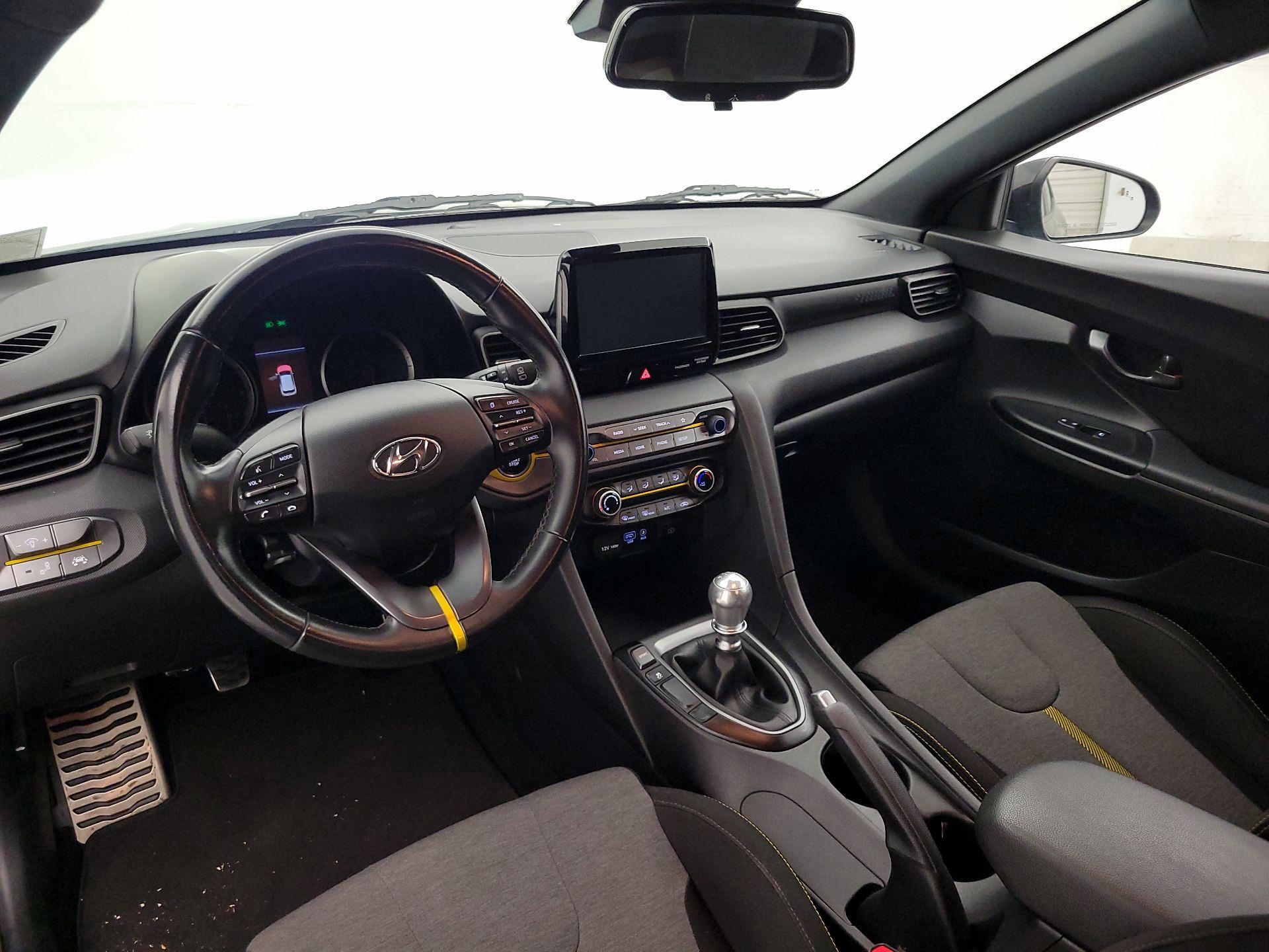 Thumbnail: 2020 Hyundai Veloster - 9