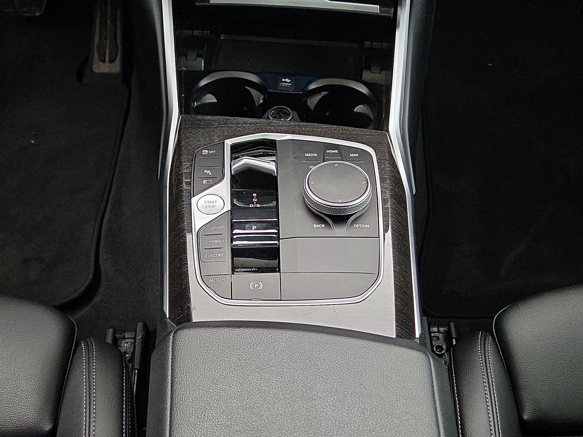 Thumbnail: 2023 BMW 3 Series - 18