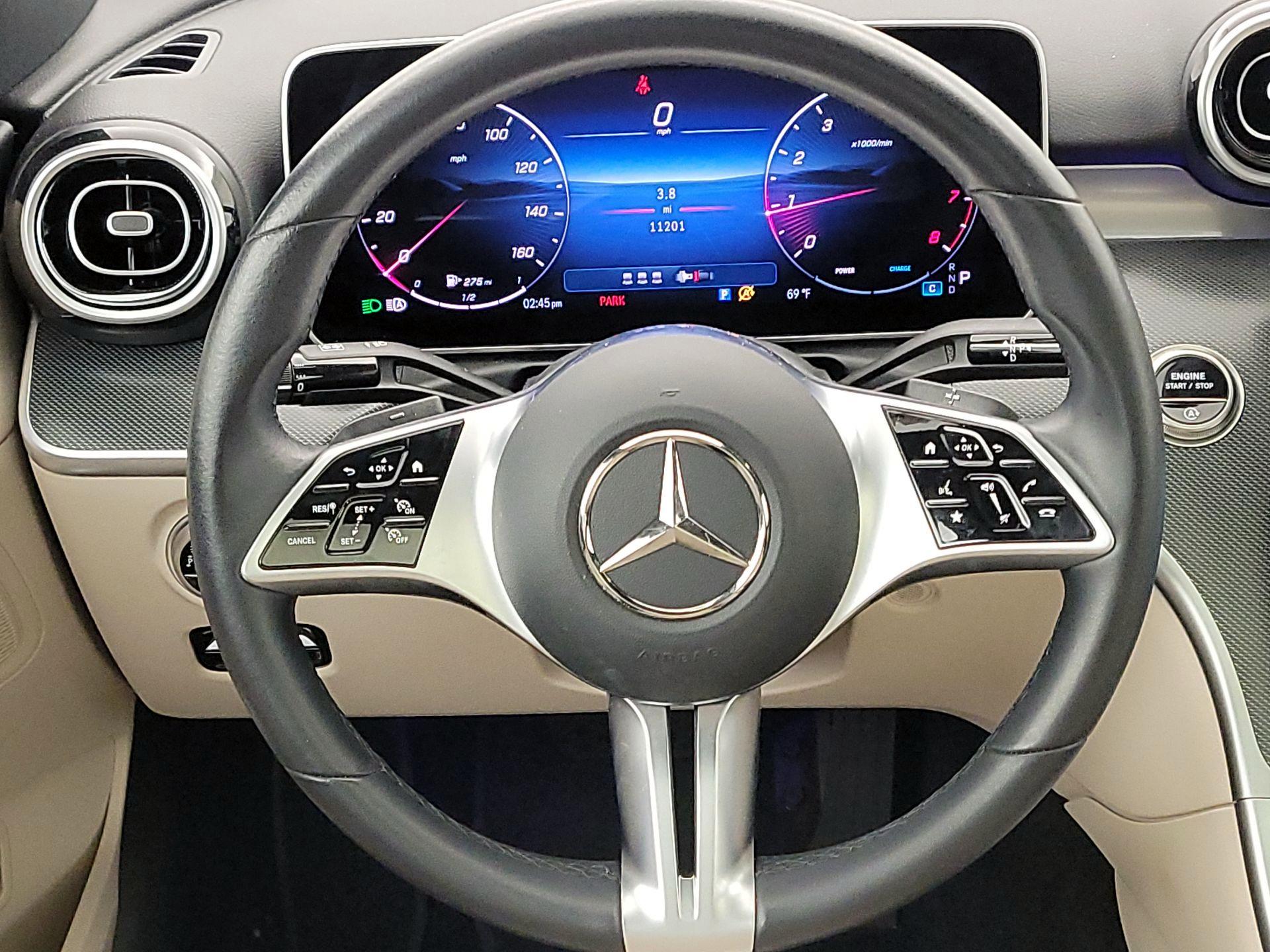 Thumbnail: 2025 Mercedes-Benz C-Class - 10