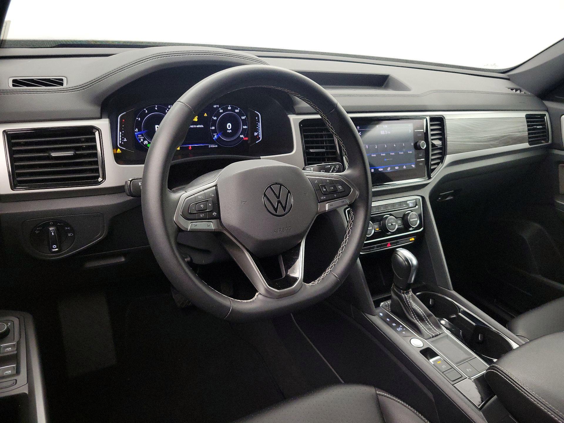 Thumbnail: 2023 Volkswagen Atlas - 9