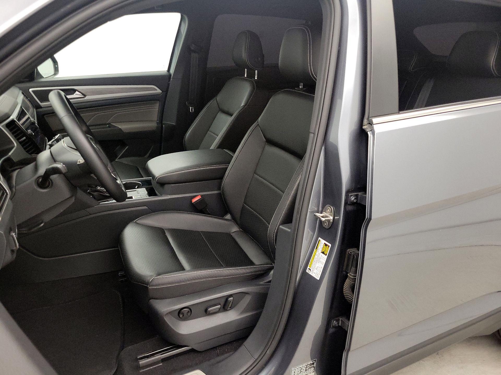 Thumbnail: 2023 Volkswagen Atlas - 11