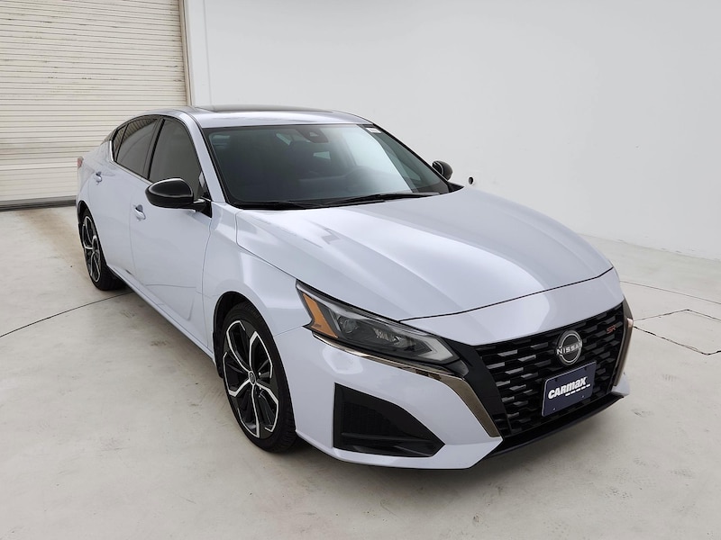 2023 Nissan Altima SR