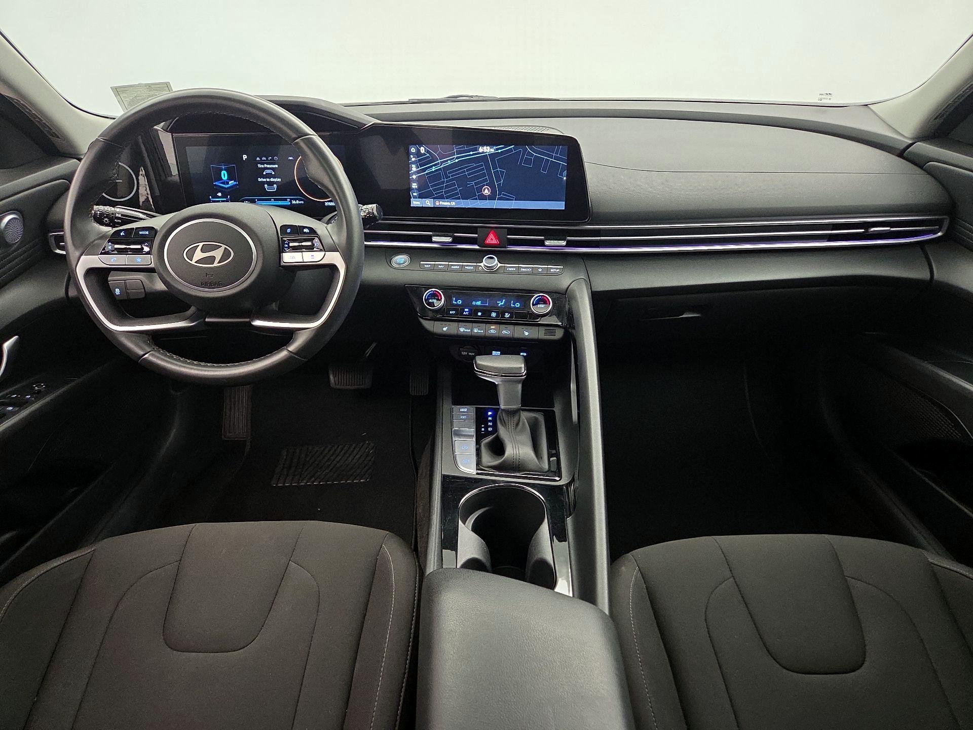 Thumbnail: 2025 Hyundai Elantra - 9