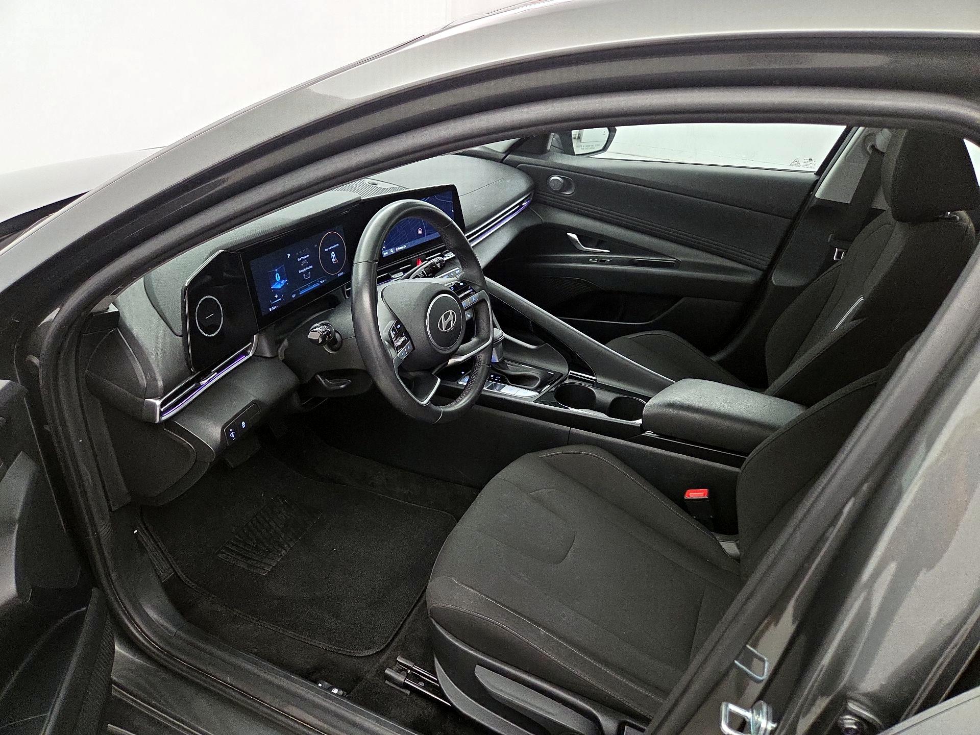 Thumbnail: 2025 Hyundai Elantra - 11