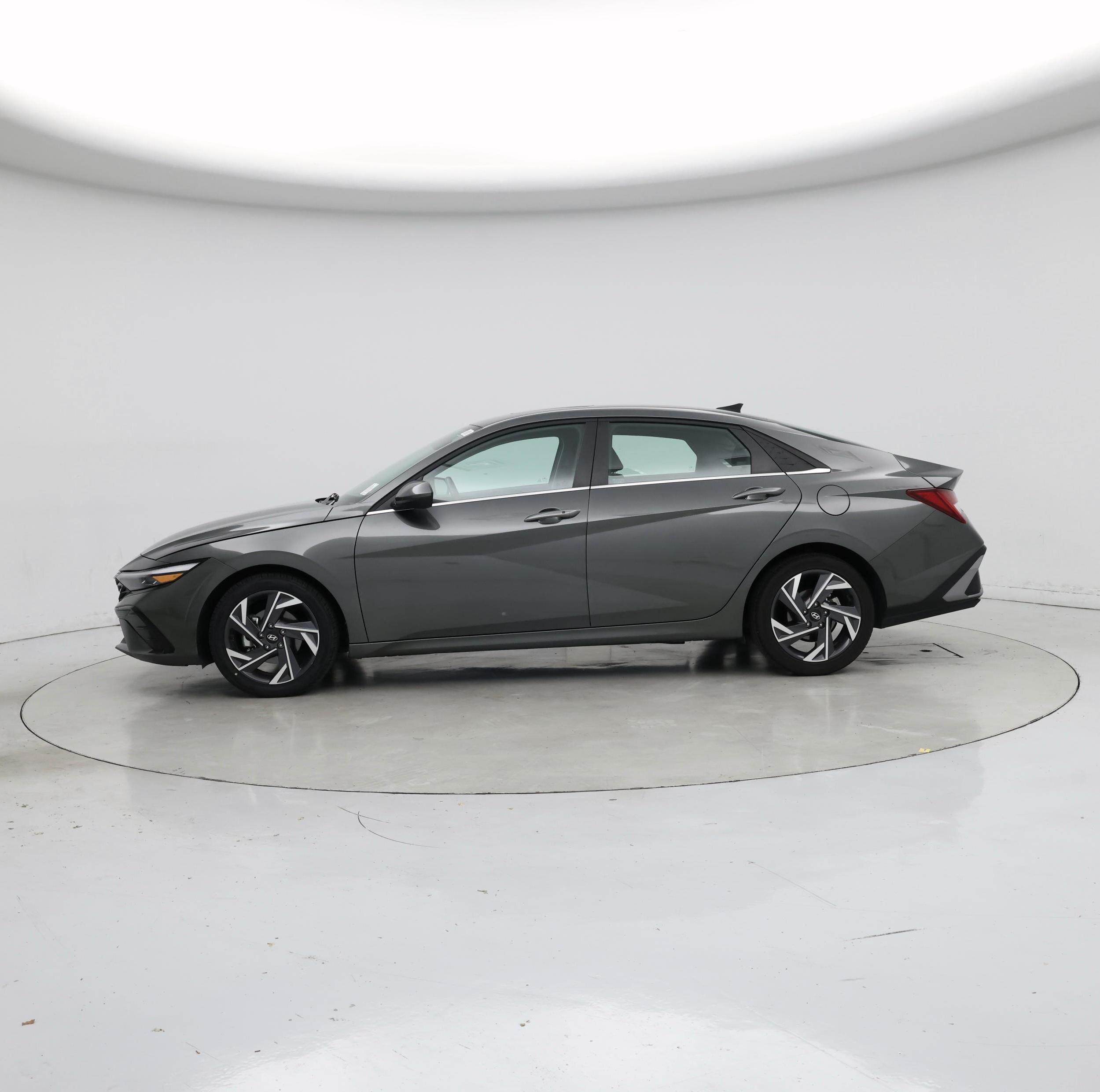 Thumbnail: 2025 Hyundai Elantra - 3