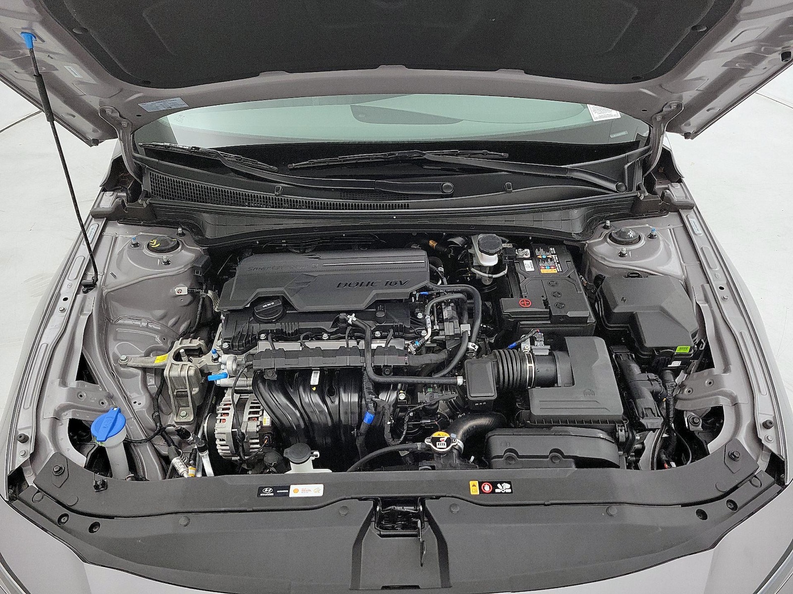 2025 Hyundai Elantra SE - Photo 22