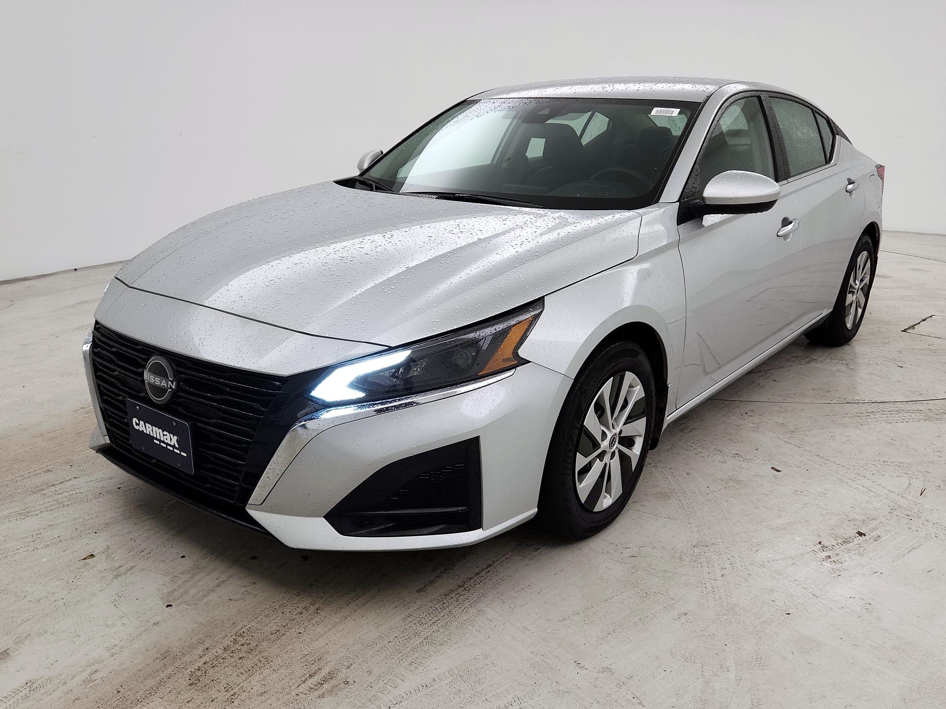 Thumbnail: 2023 Nissan Altima - 3