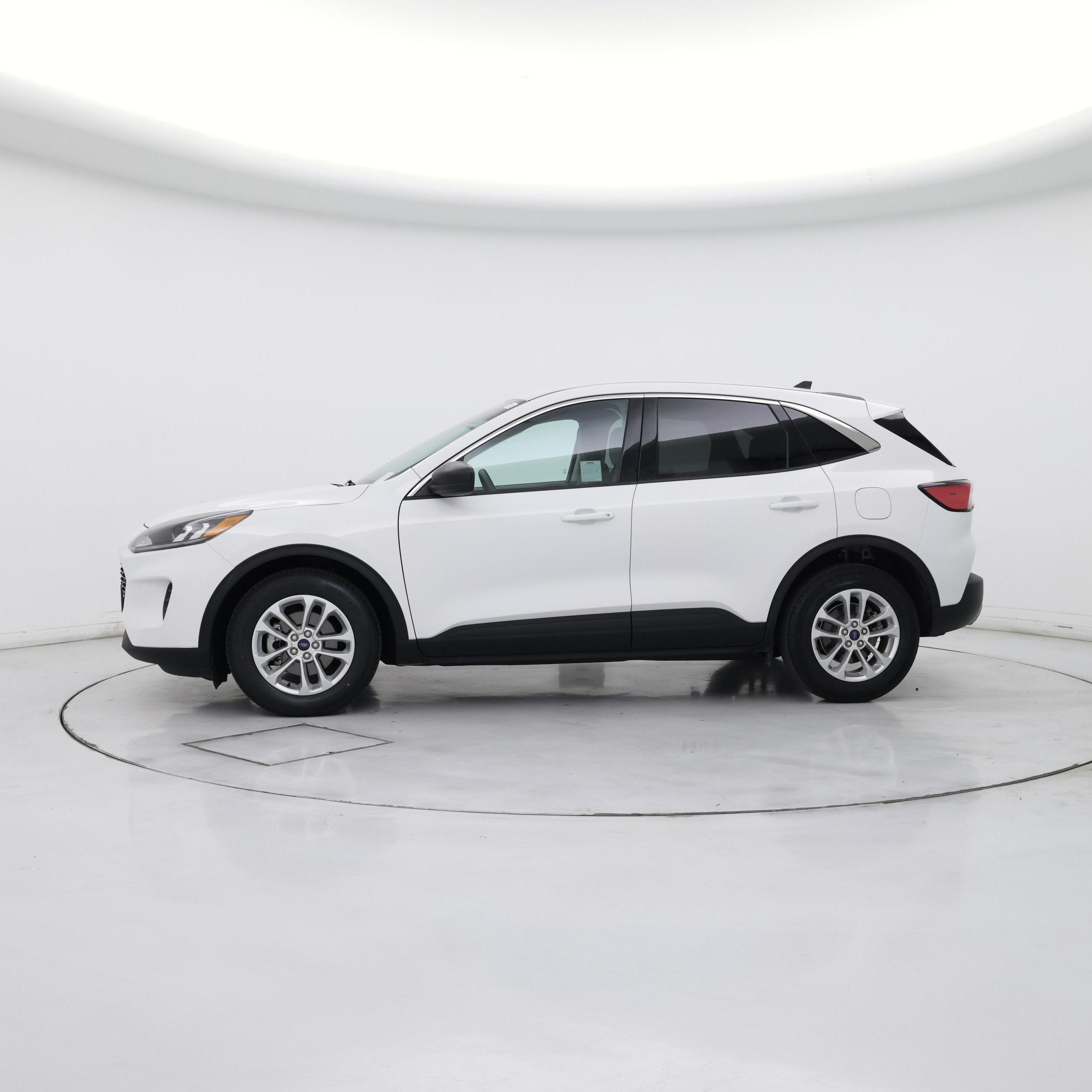 Thumbnail: 2022 Ford Escape - 3