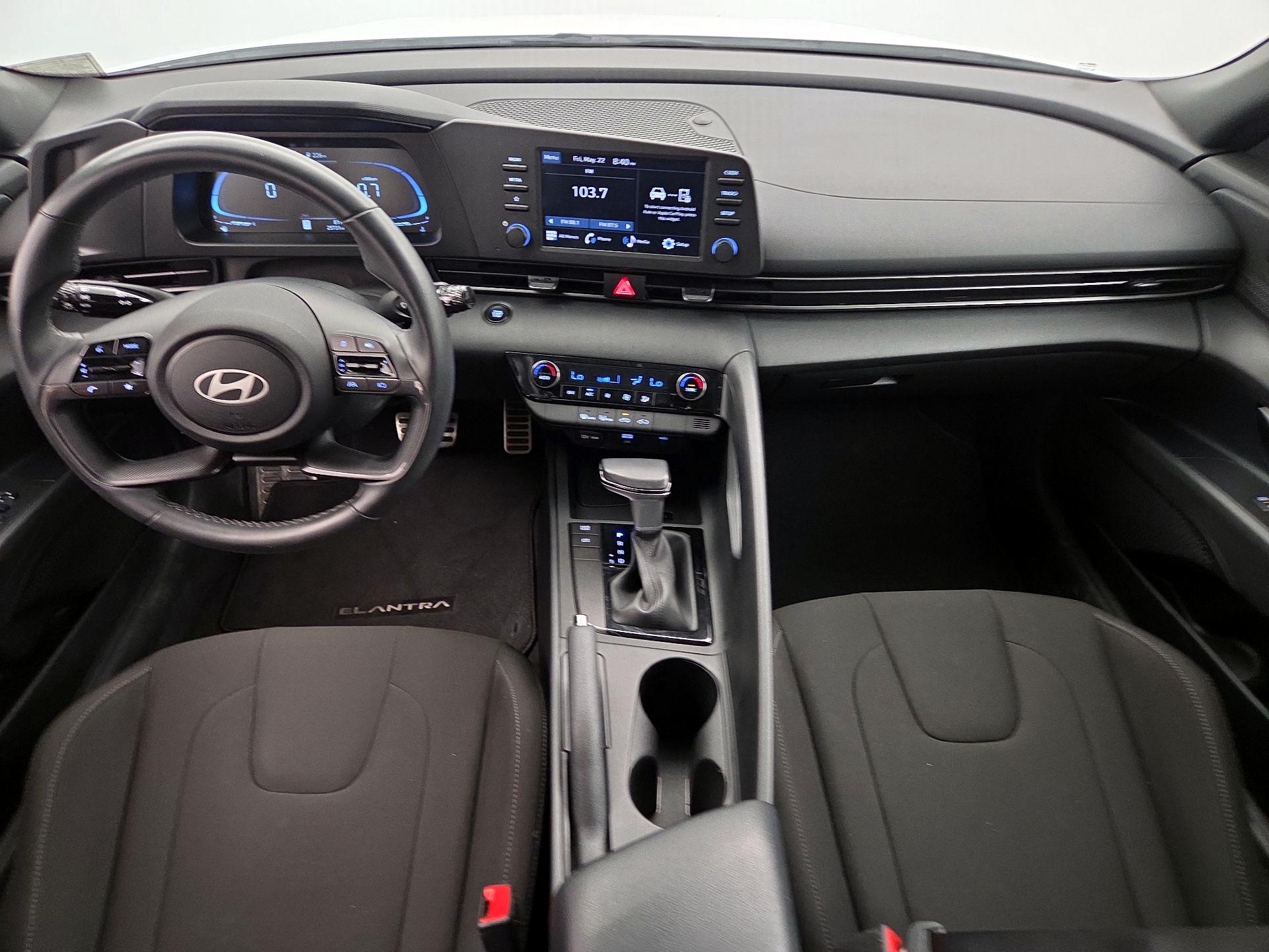 Thumbnail: 2025 Hyundai Elantra - 9