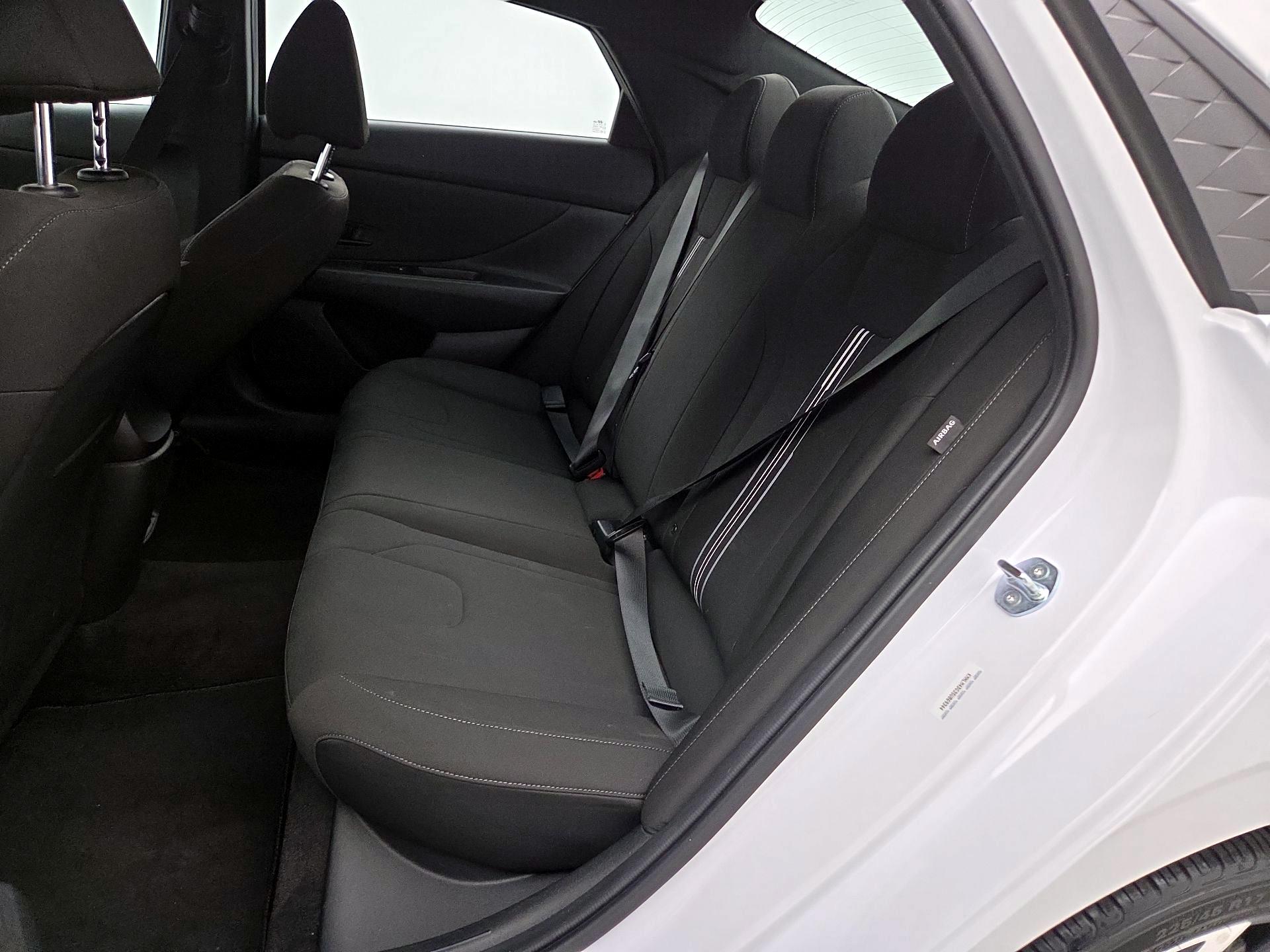 Thumbnail: 2025 Hyundai Elantra - 19