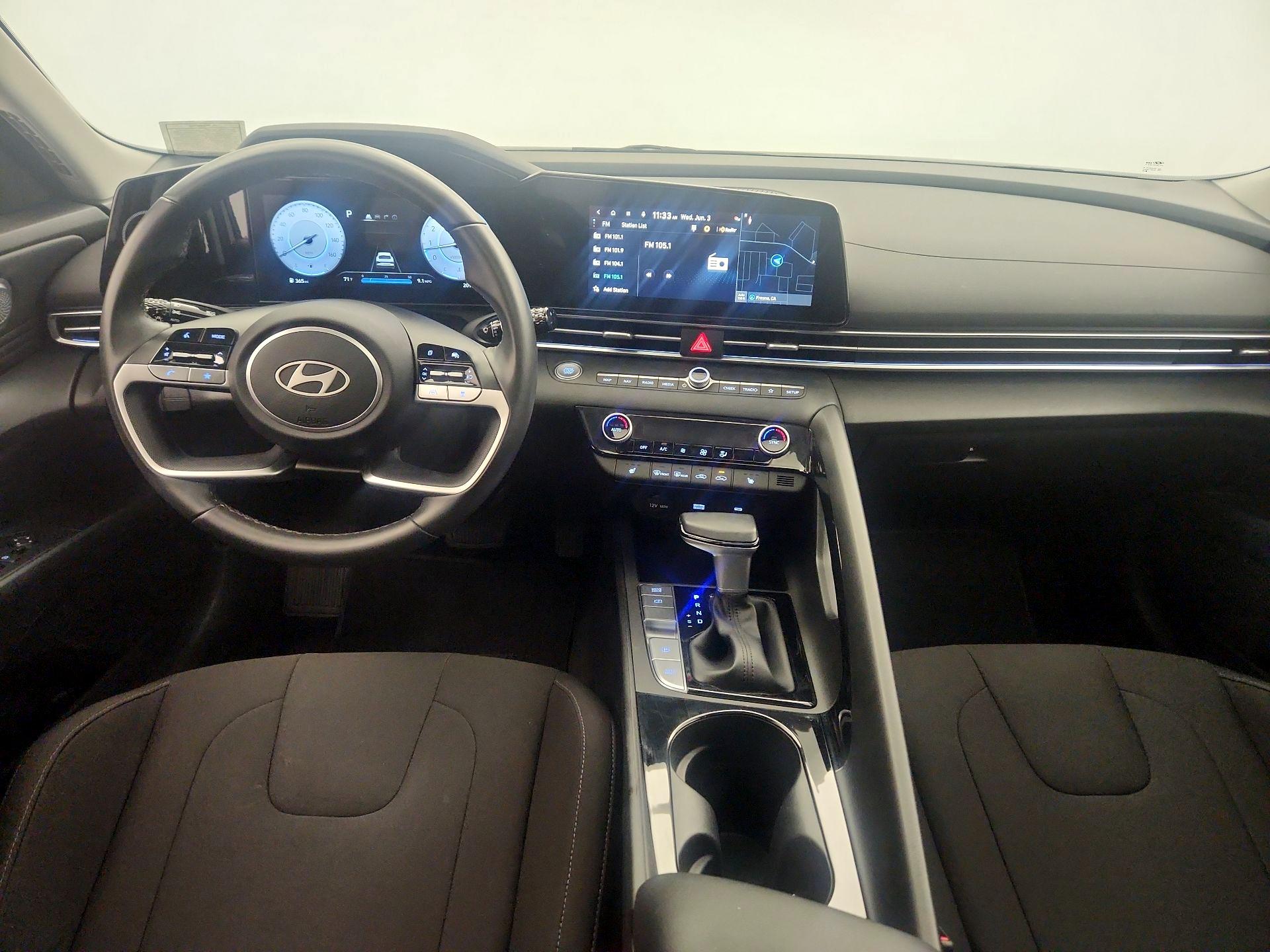 Thumbnail: 2025 Hyundai Elantra - 9