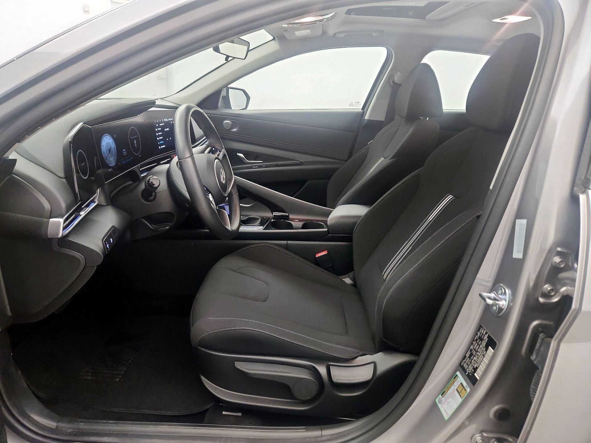 Thumbnail: 2025 Hyundai Elantra - 11