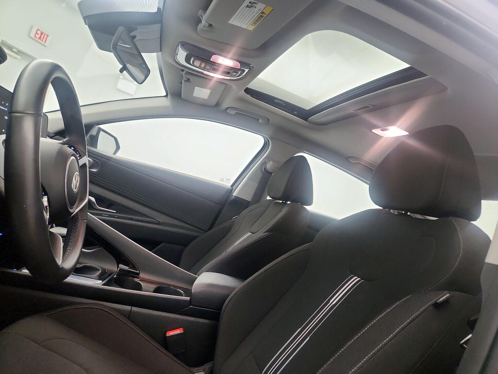 Thumbnail: 2025 Hyundai Elantra - 20