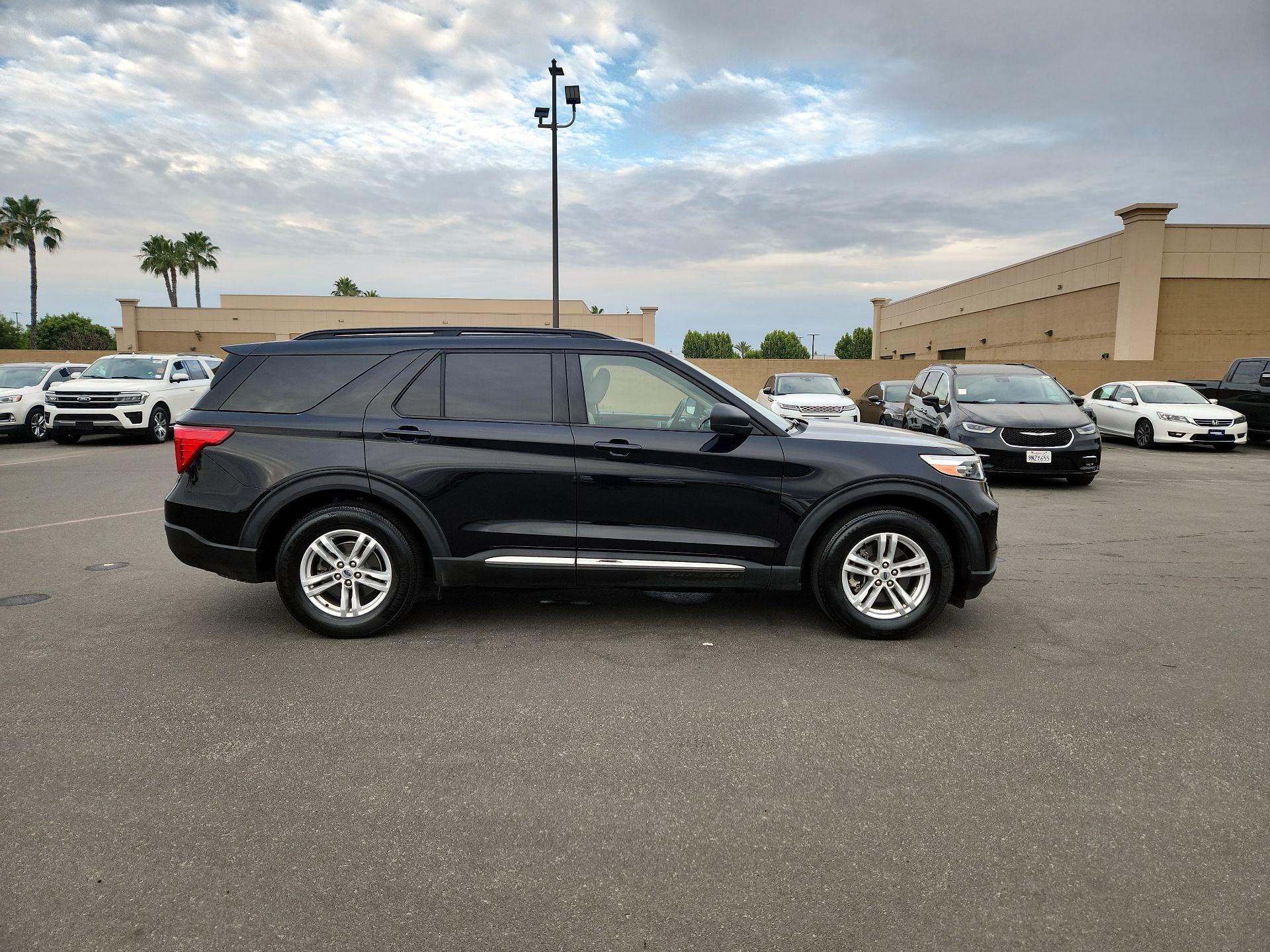 Thumbnail: 2020 Ford Explorer - 4