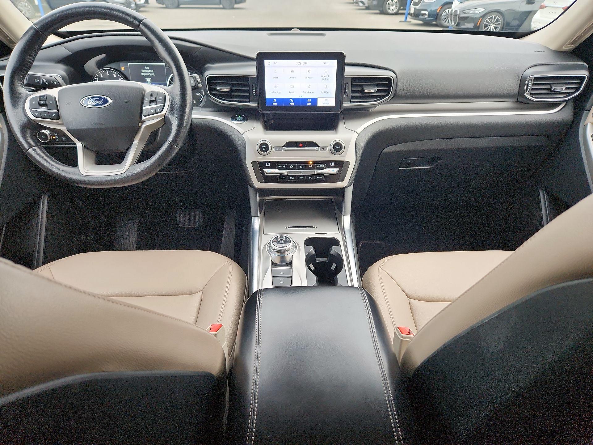 Thumbnail: 2020 Ford Explorer - 8