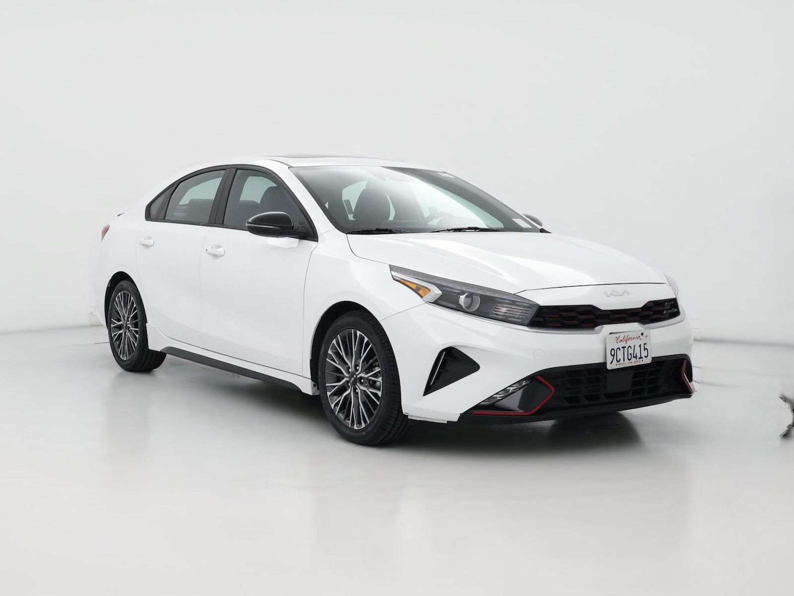 2023 Kia Forte GT-Line - Photo 1