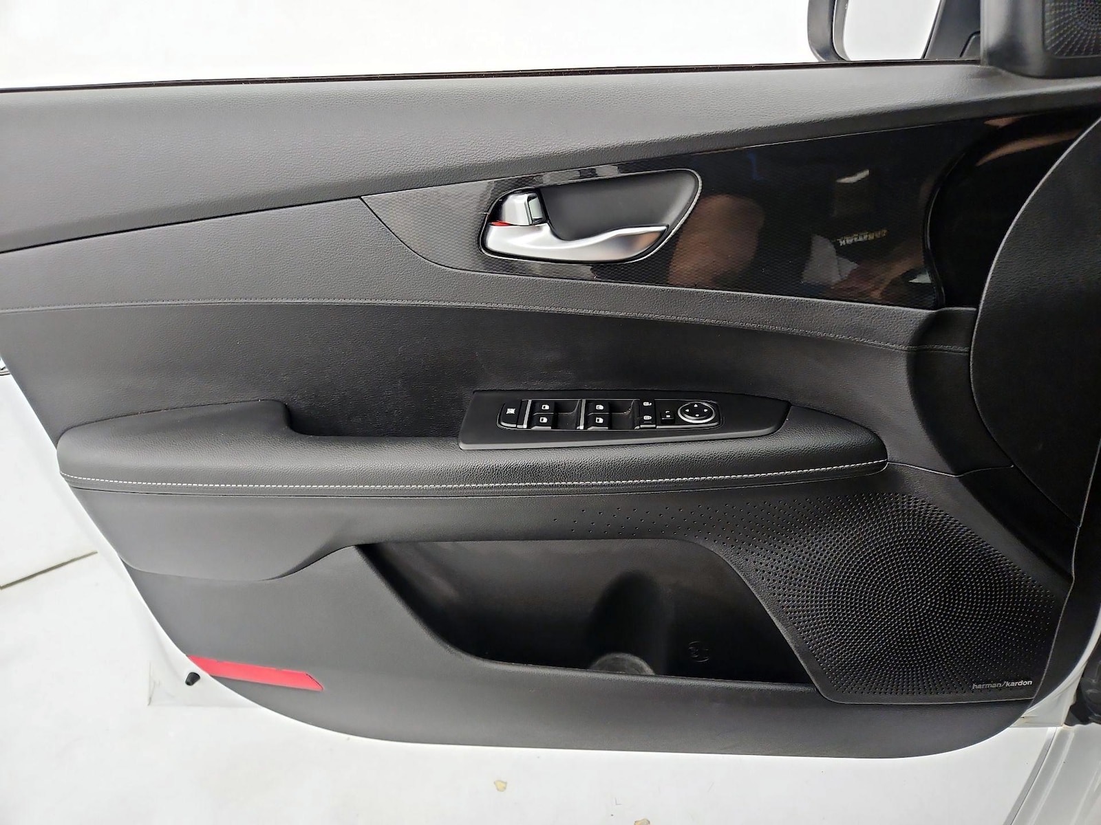 2023 Kia Forte GT-Line - Photo 13