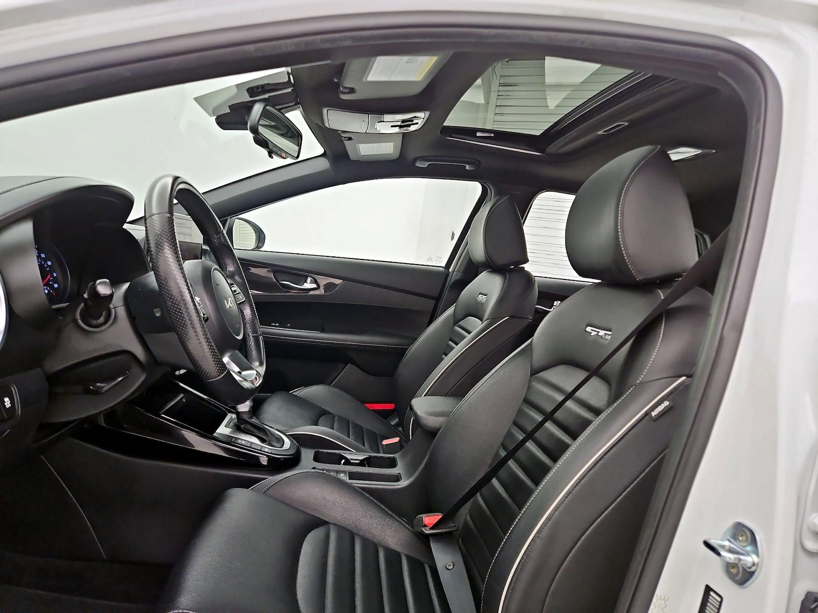 2023 Kia Forte GT-Line - Photo 21