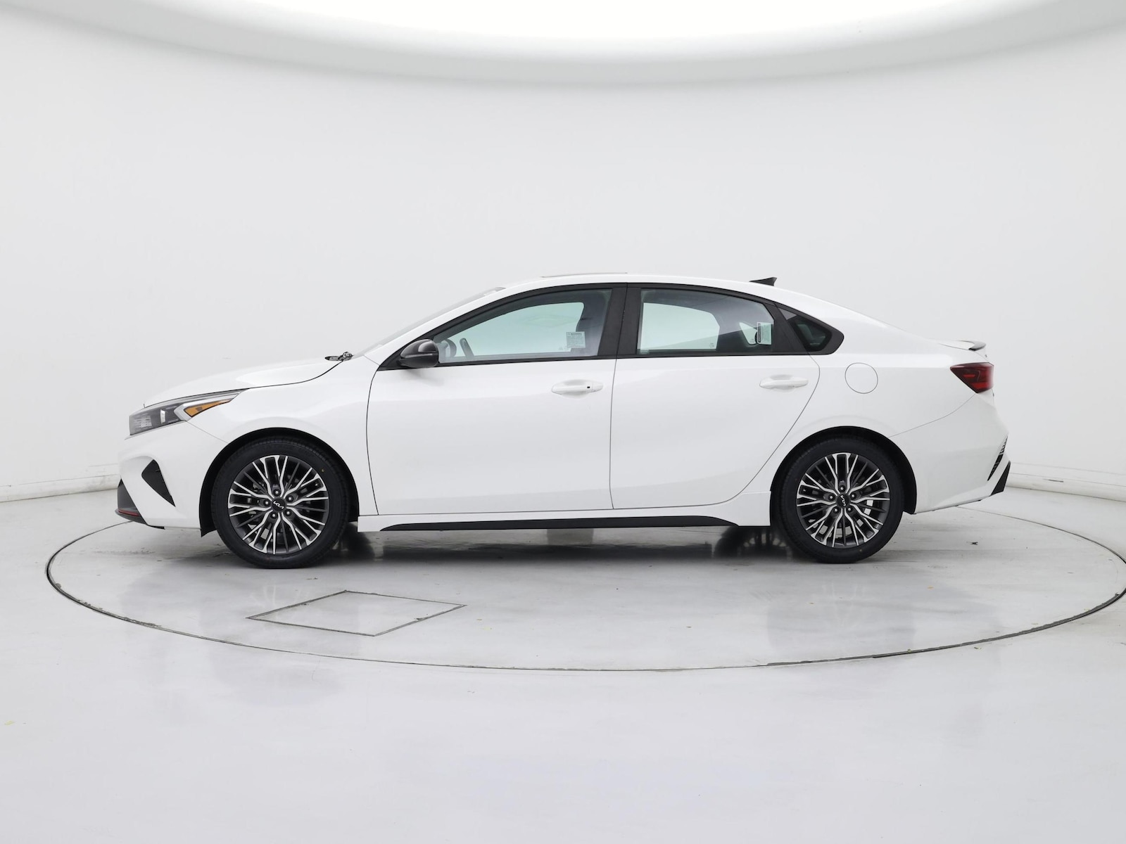 2023 Kia Forte GT-Line - Photo 4