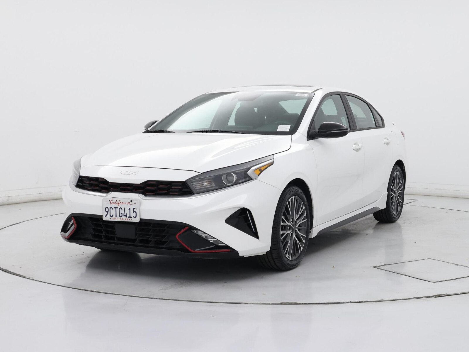 2023 Kia Forte GT-Line - Photo 5