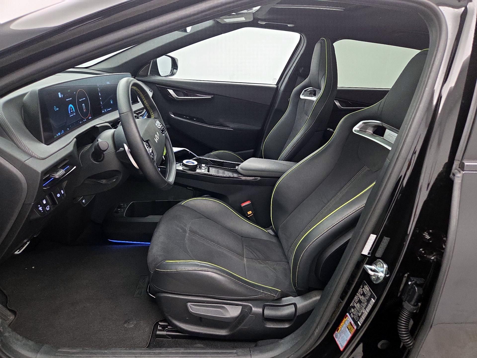 Thumbnail: 2023 Kia EV6 - 11