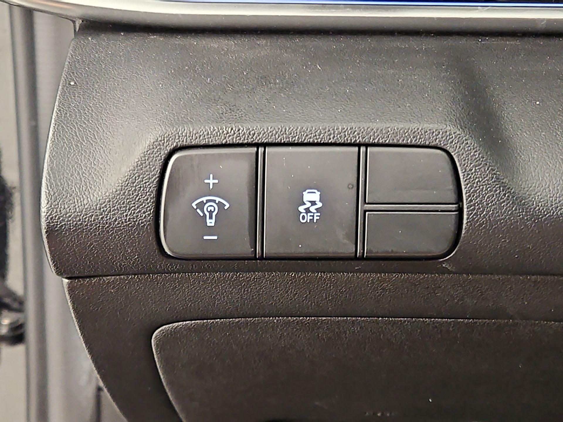 Thumbnail: 2024 Hyundai Elantra - 13