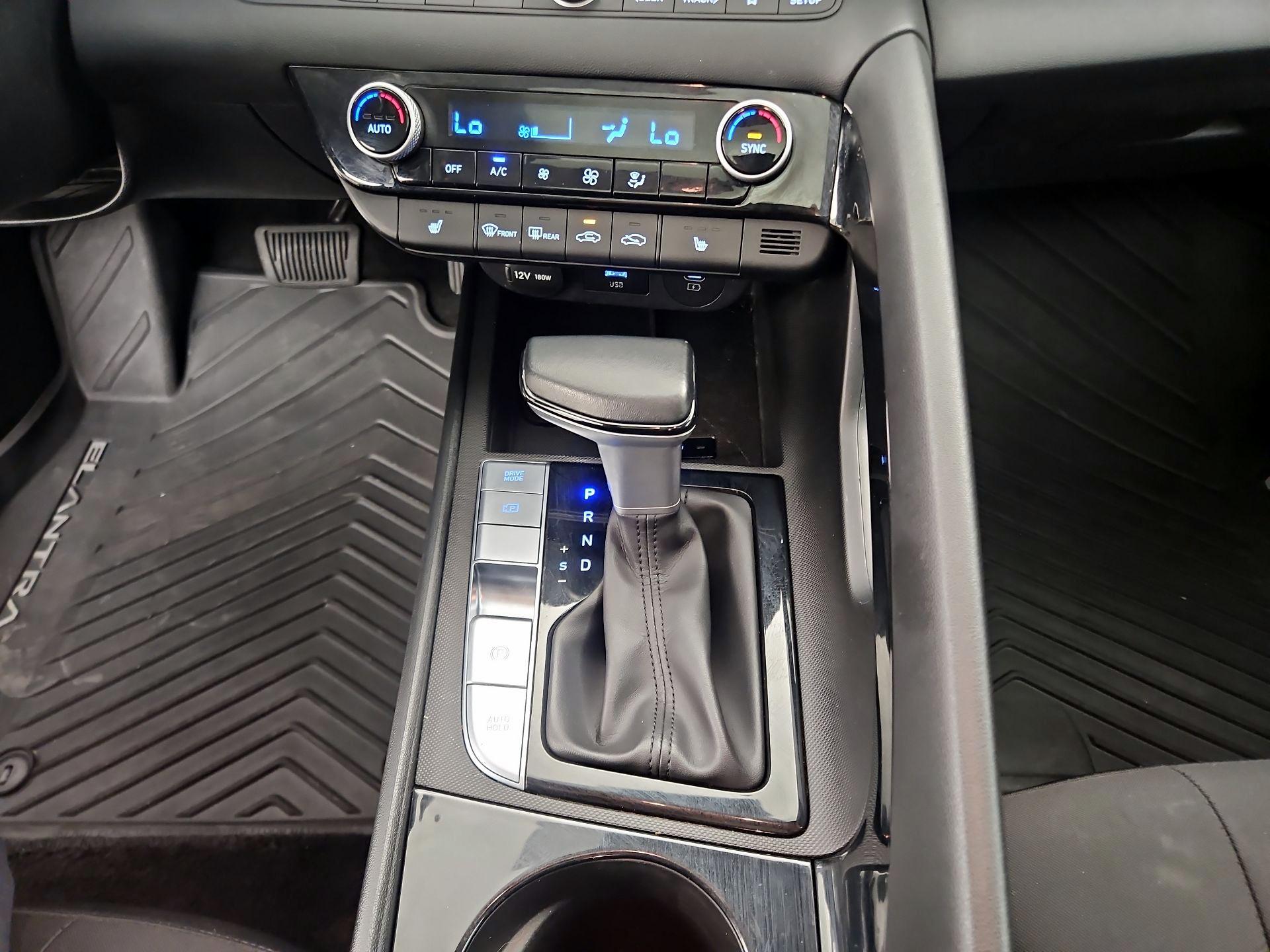 Thumbnail: 2024 Hyundai Elantra - 18