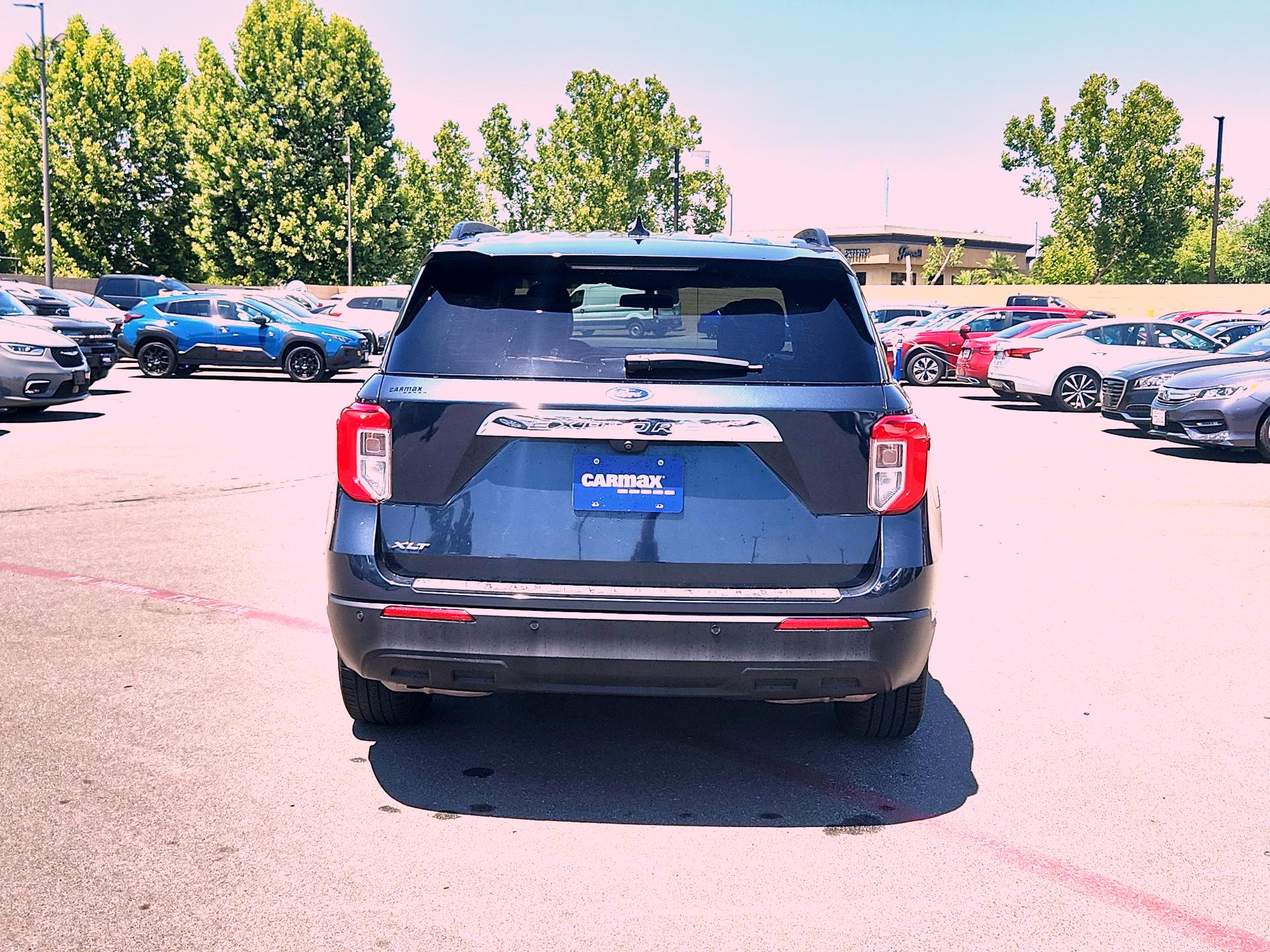 Thumbnail: 2022 Ford Explorer - 6