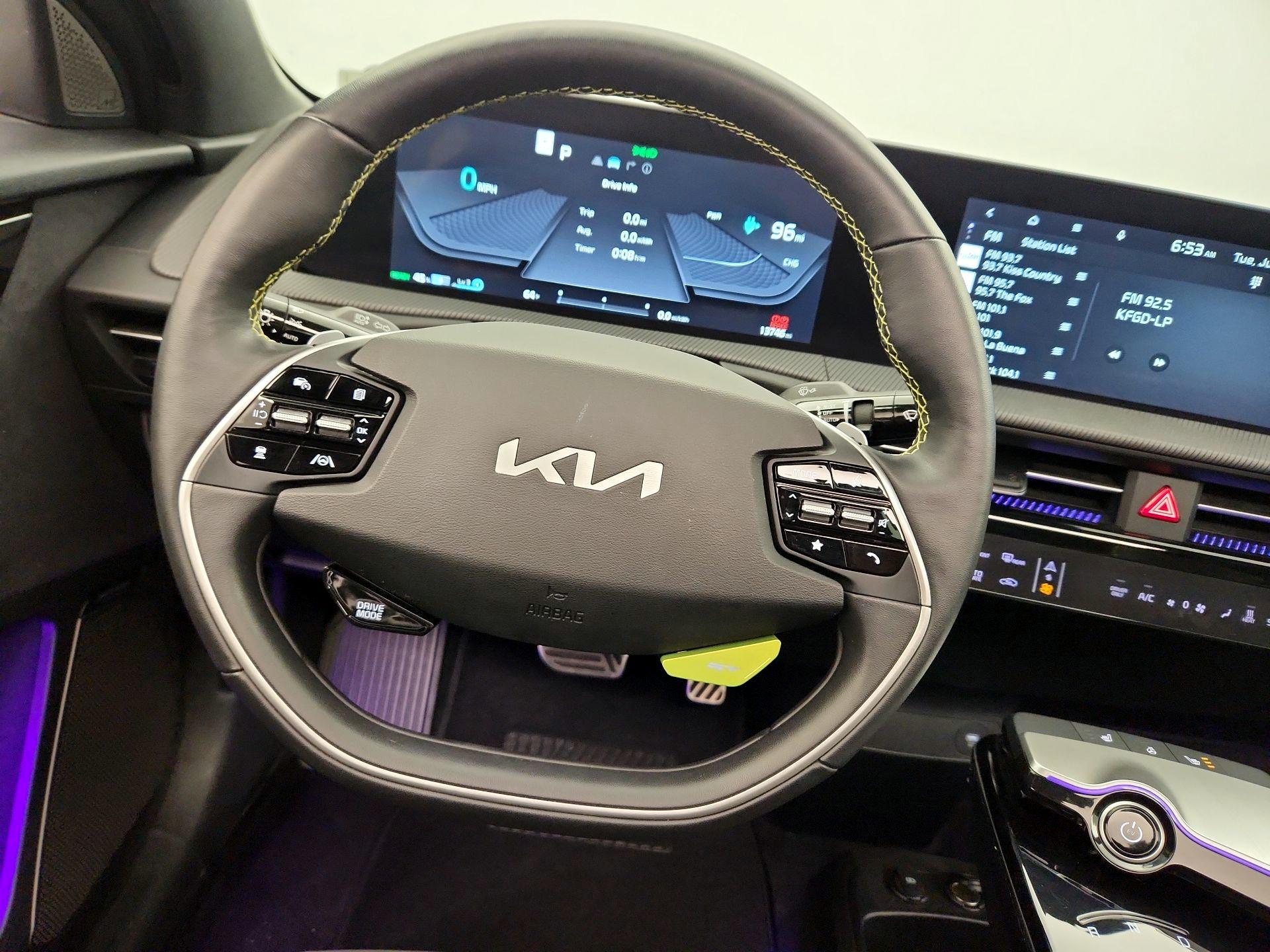Thumbnail: 2023 Kia EV6 - 10