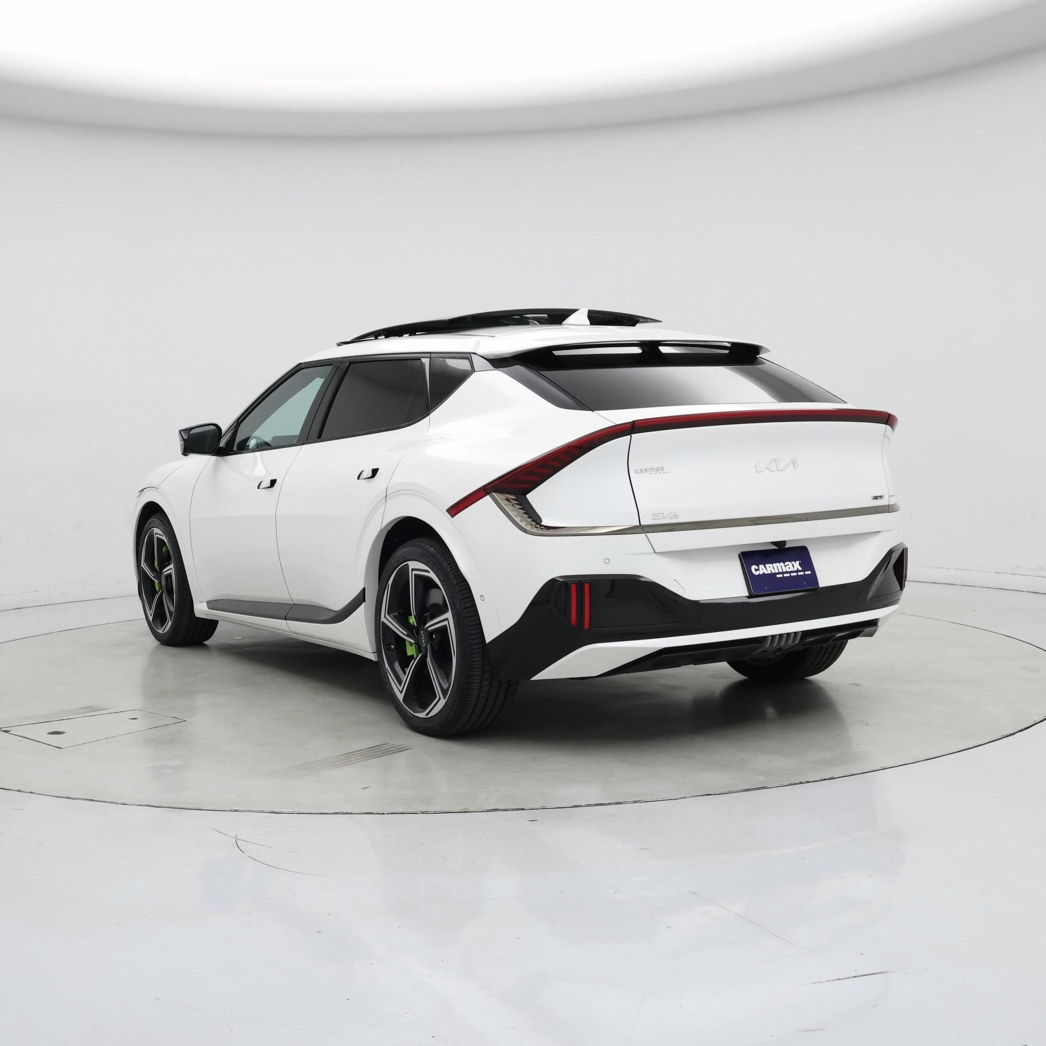 Thumbnail: 2023 Kia EV6 - 2