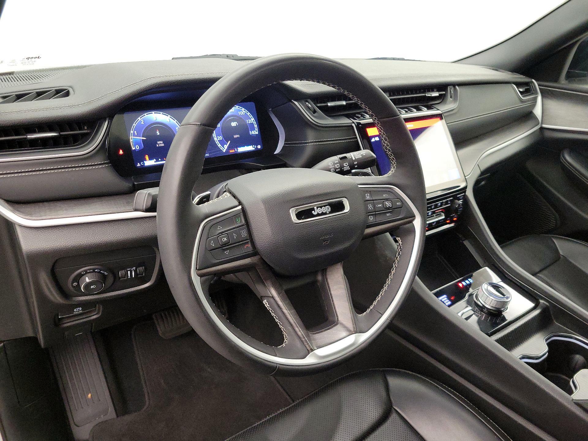 Thumbnail: 2024 Jeep Grand Cherokee L - 9
