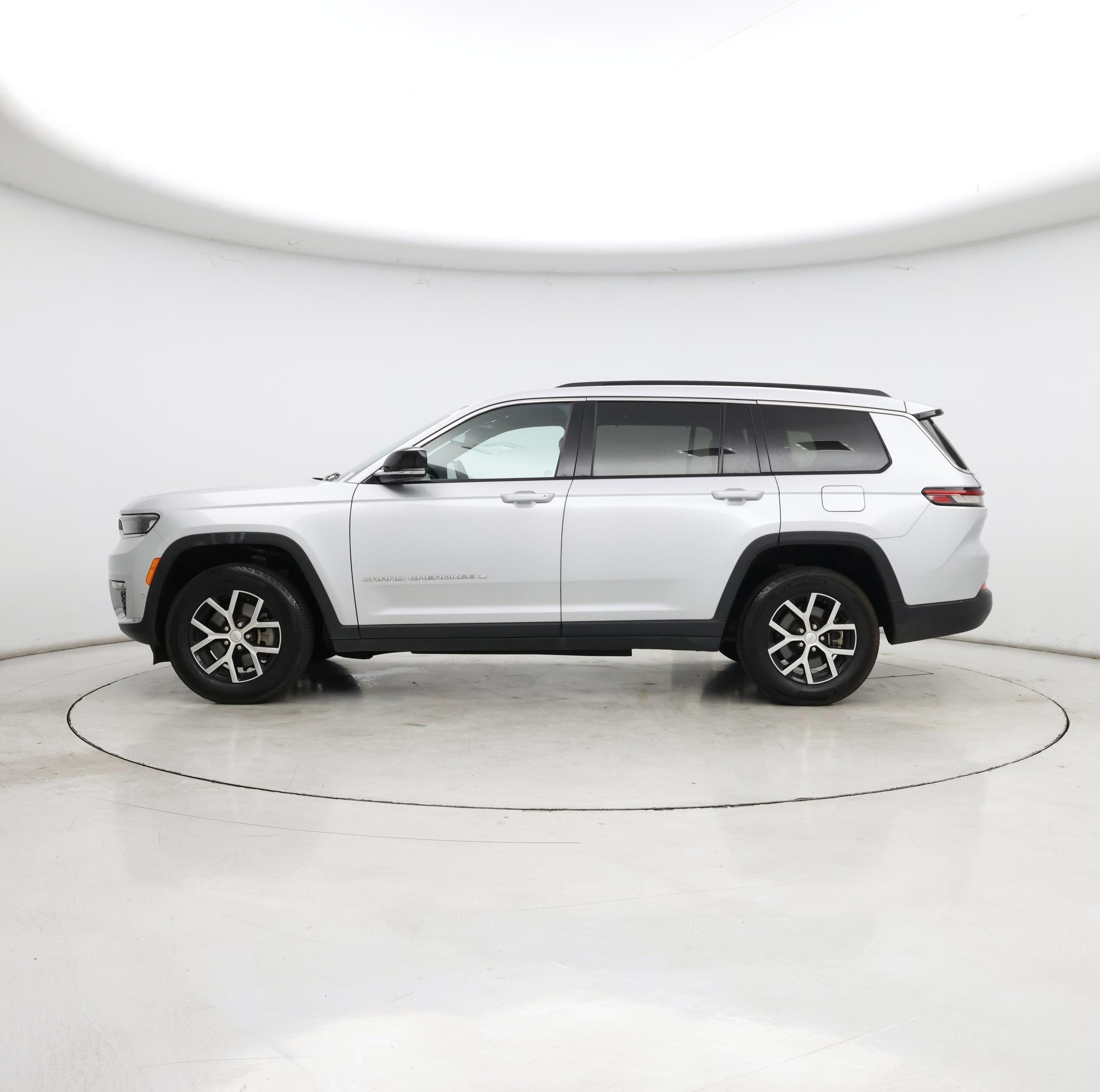 Thumbnail: 2024 Jeep Grand Cherokee L - 3