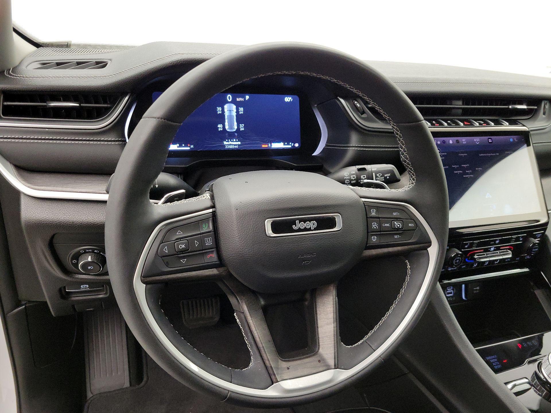 Thumbnail: 2023 Jeep Grand Cherokee - 10