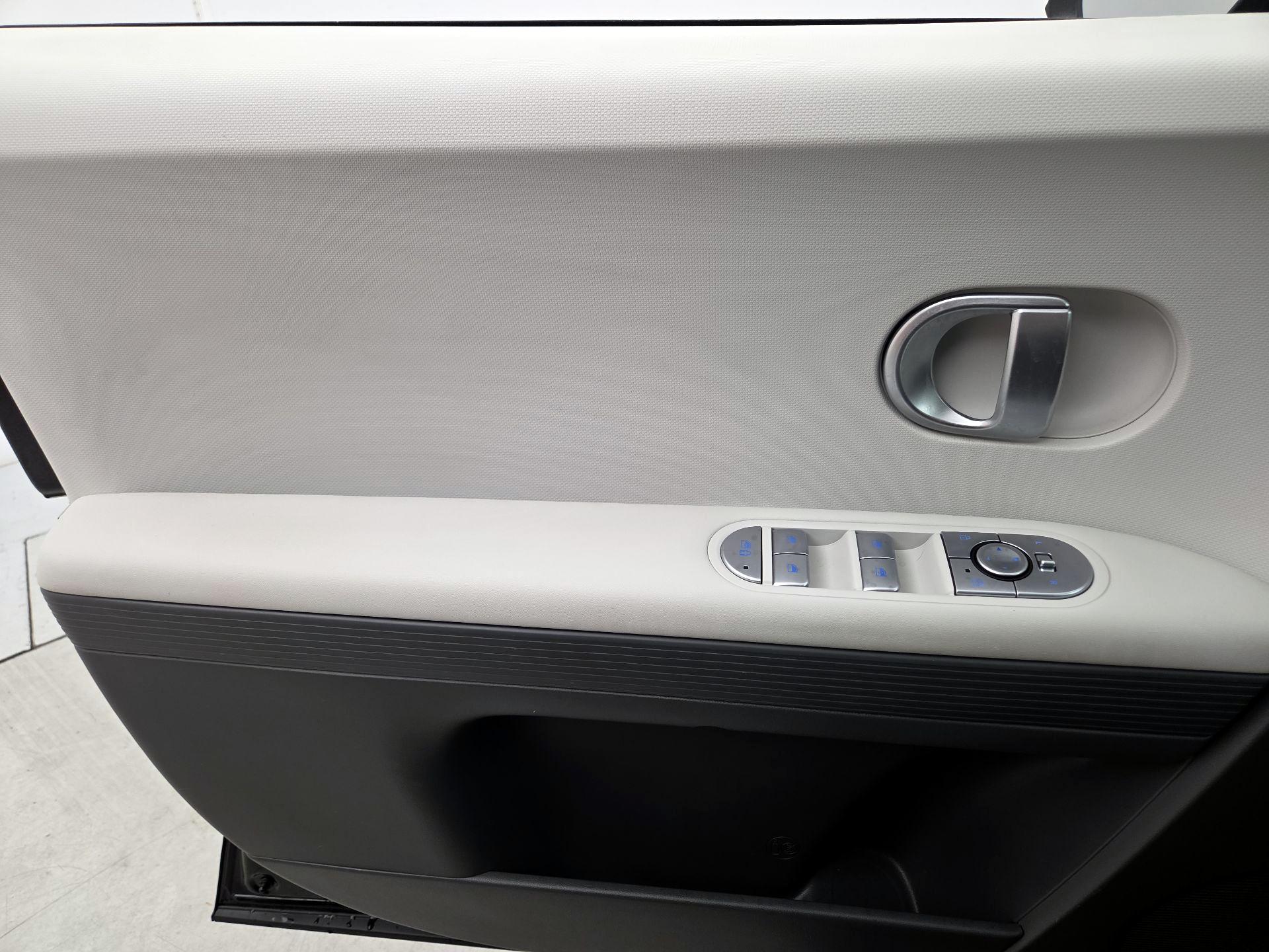 Thumbnail: 2024 Hyundai Ioniq 5 - 12