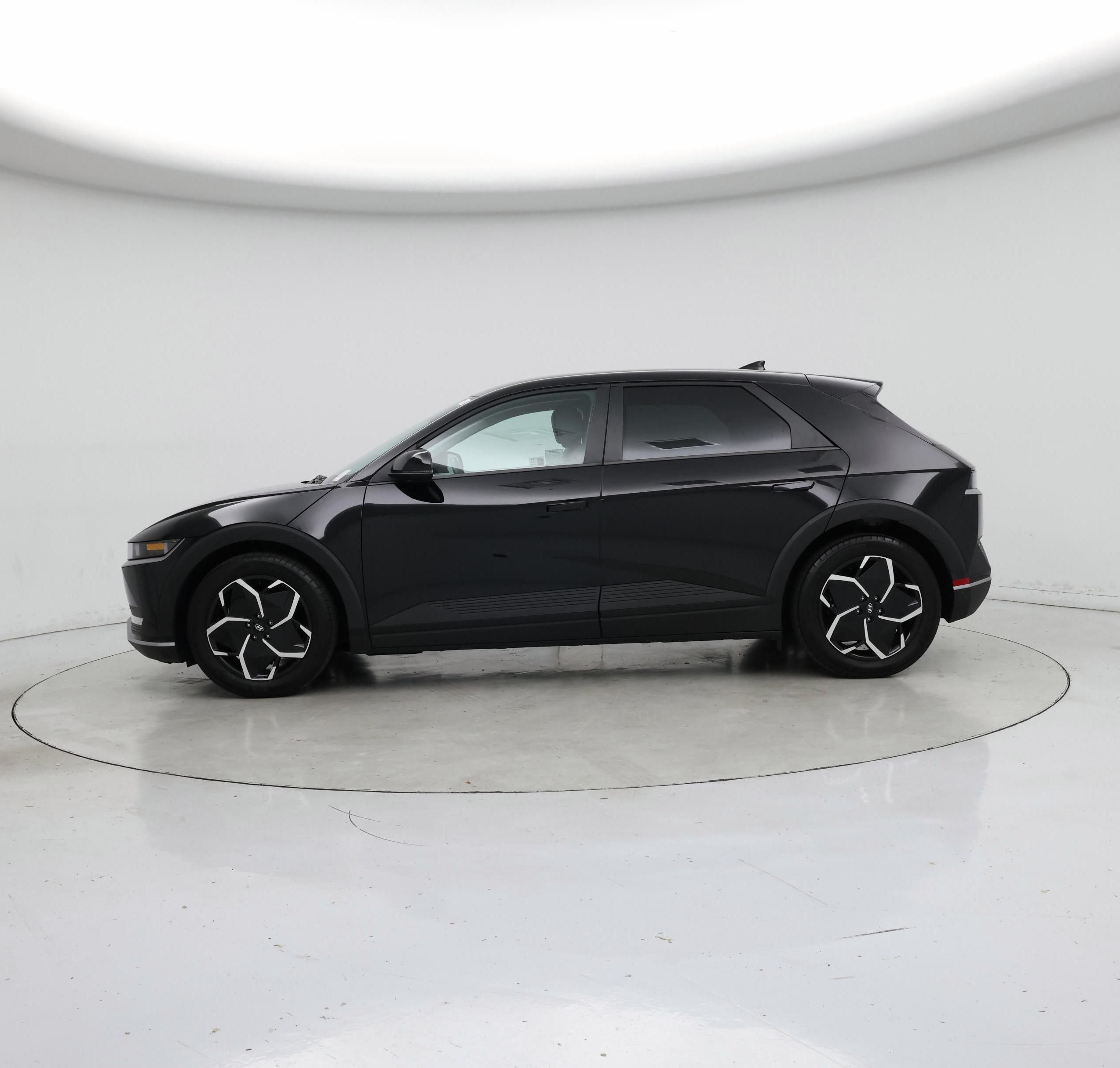 Thumbnail: 2024 Hyundai Ioniq 5 - 3
