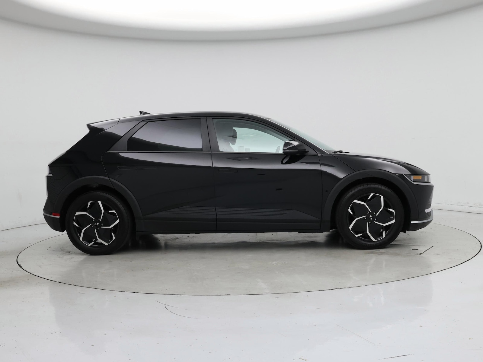 2024 Hyundai IONIQ 5 SEL - Photo 8