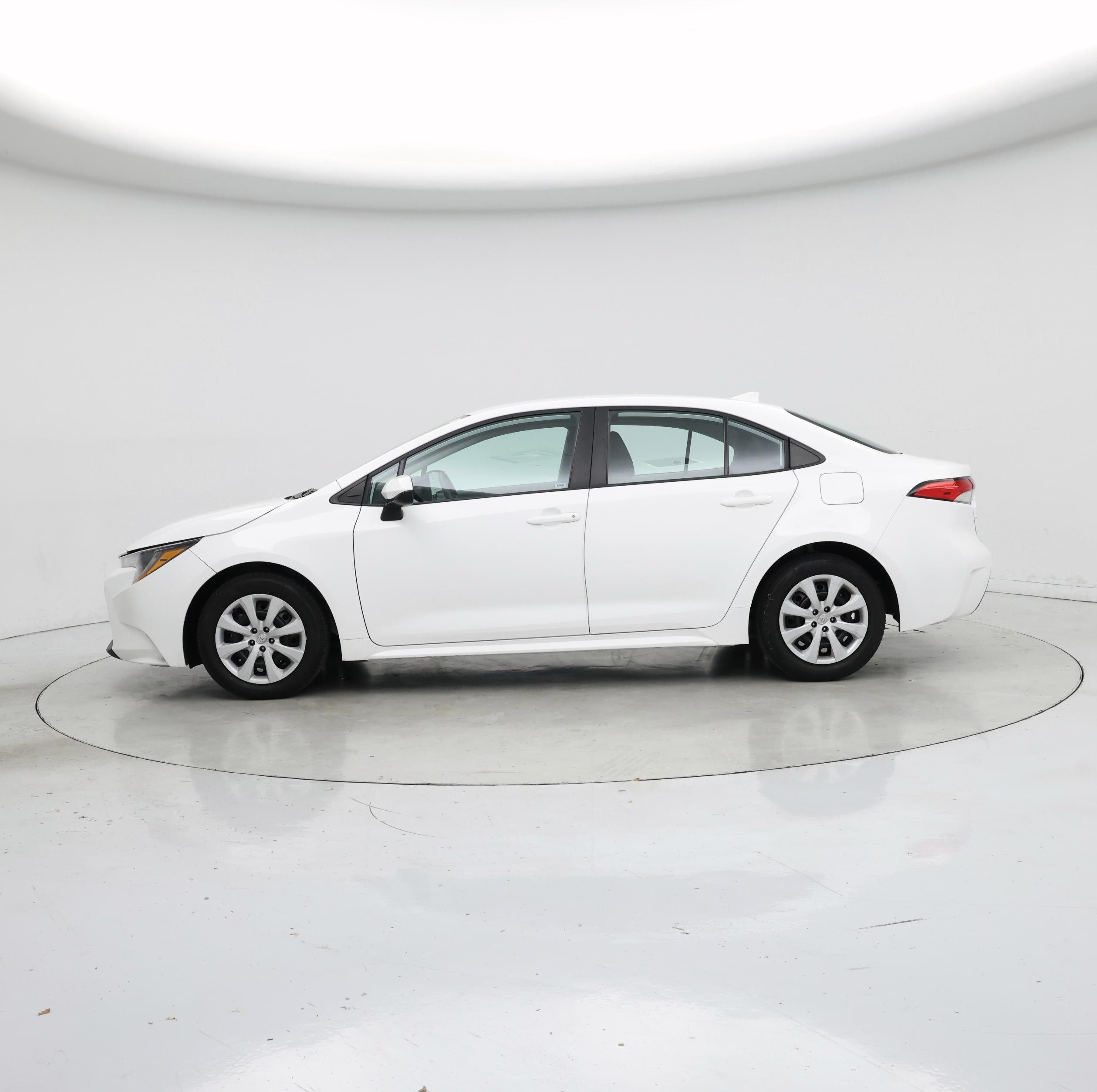Thumbnail: 2022 Toyota Corolla - 3