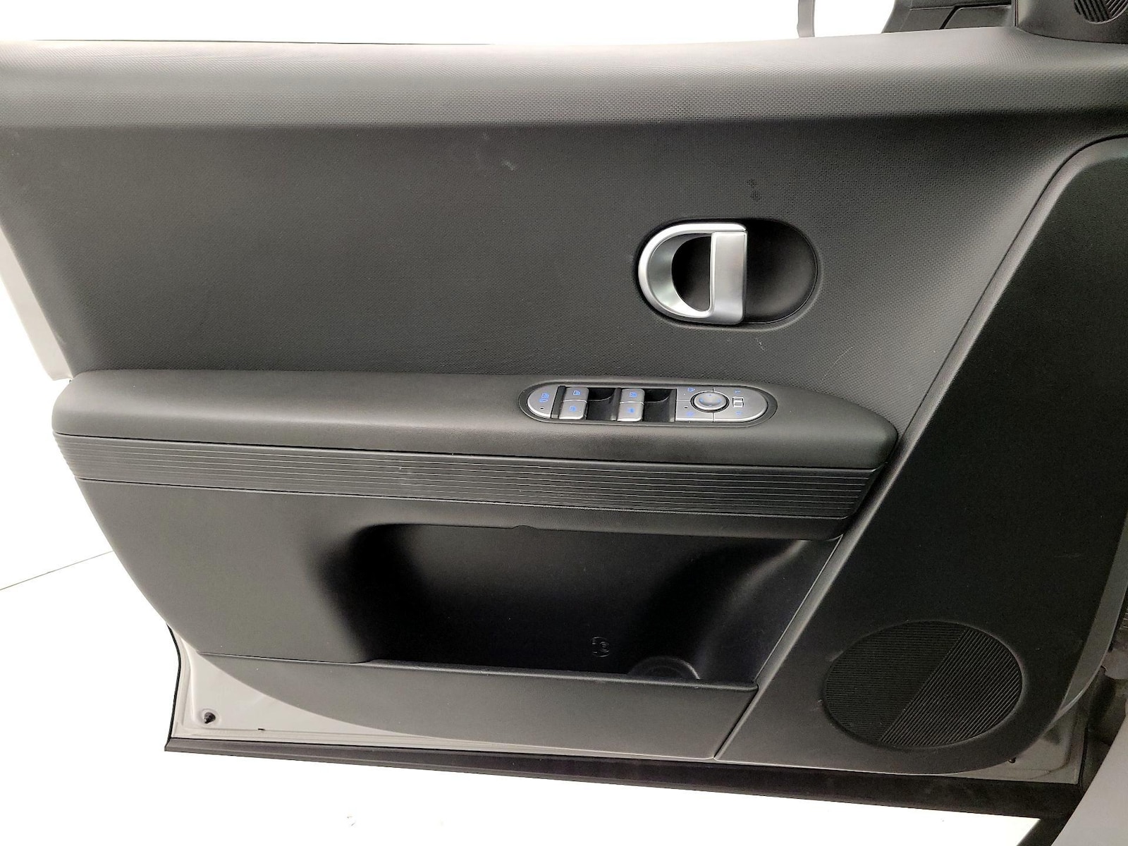 2024 Hyundai IONIQ 5 SE - Photo 13