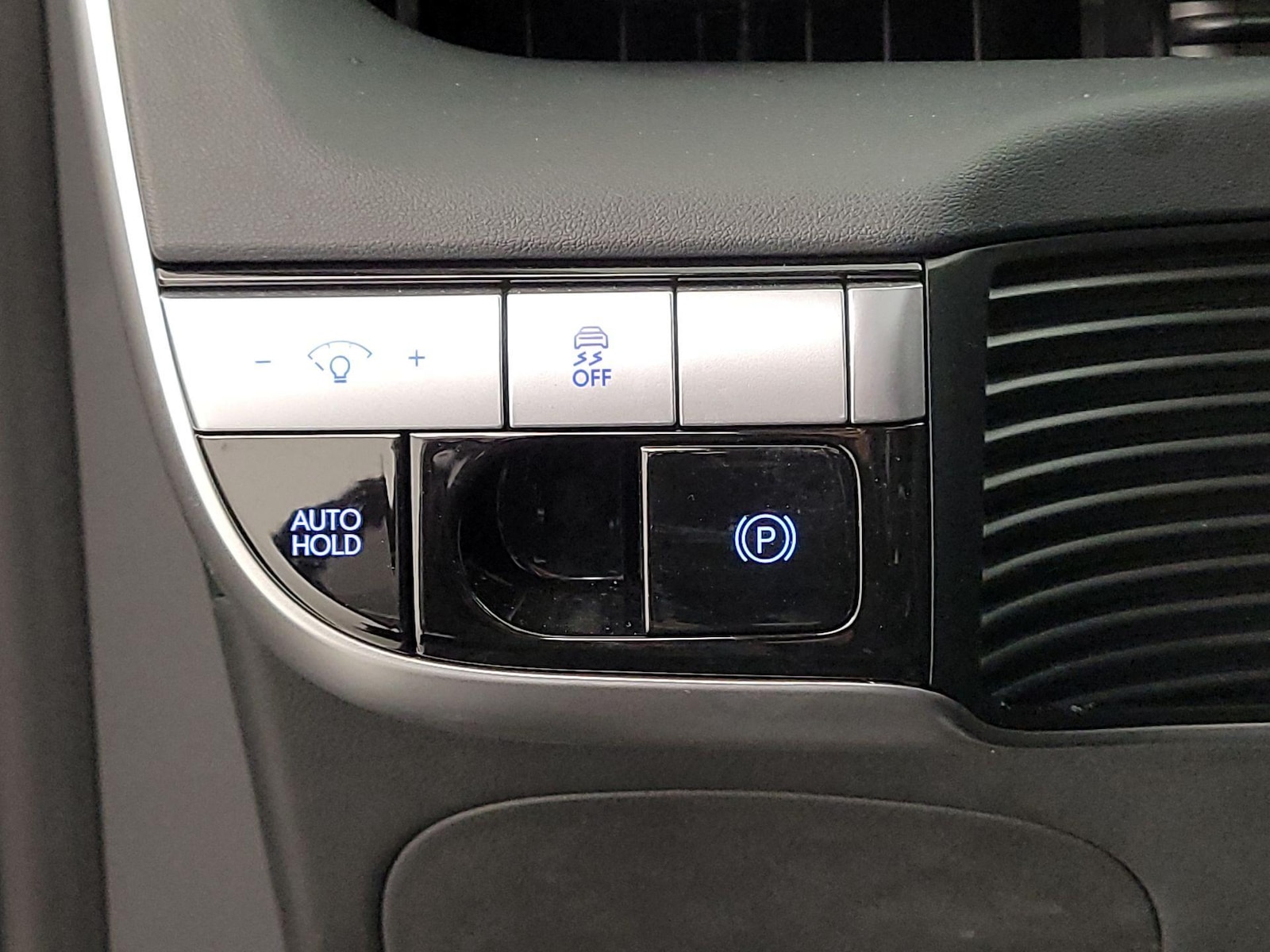 2024 Hyundai IONIQ 5 SE - Photo 14