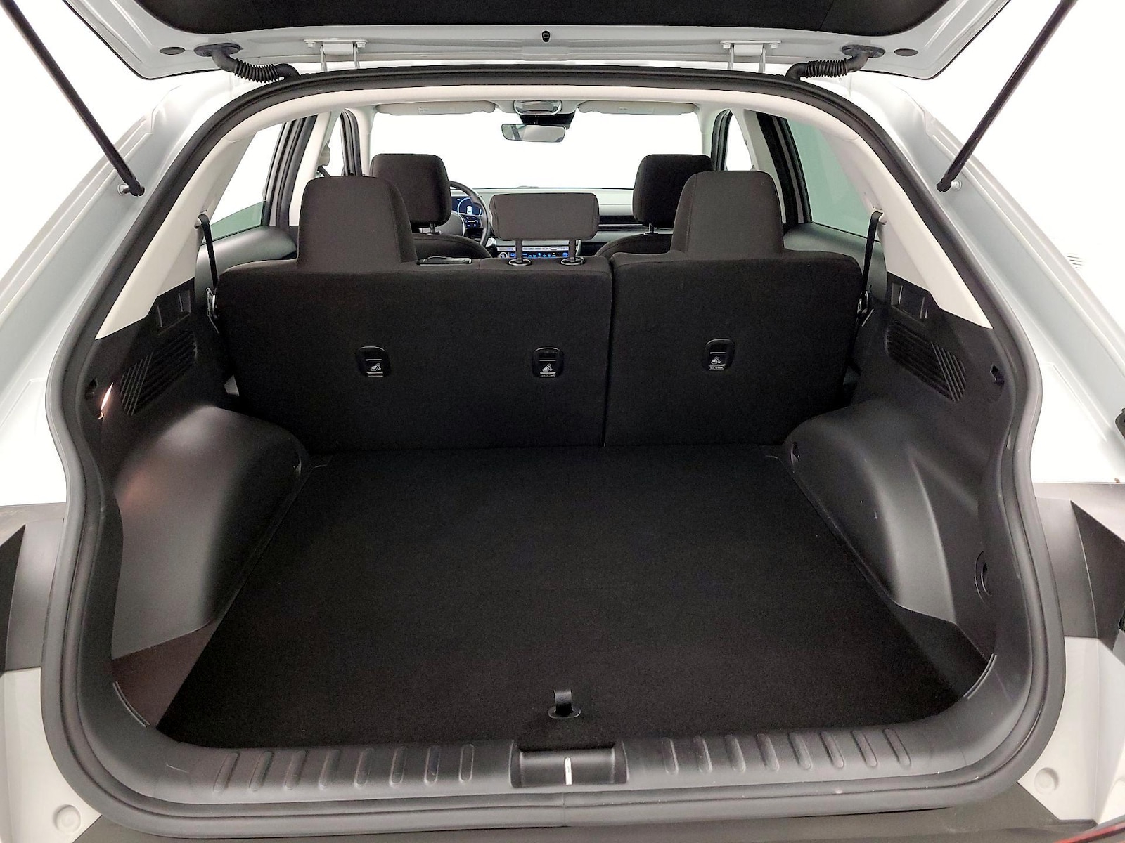 2024 Hyundai IONIQ 5 SE - Photo 22