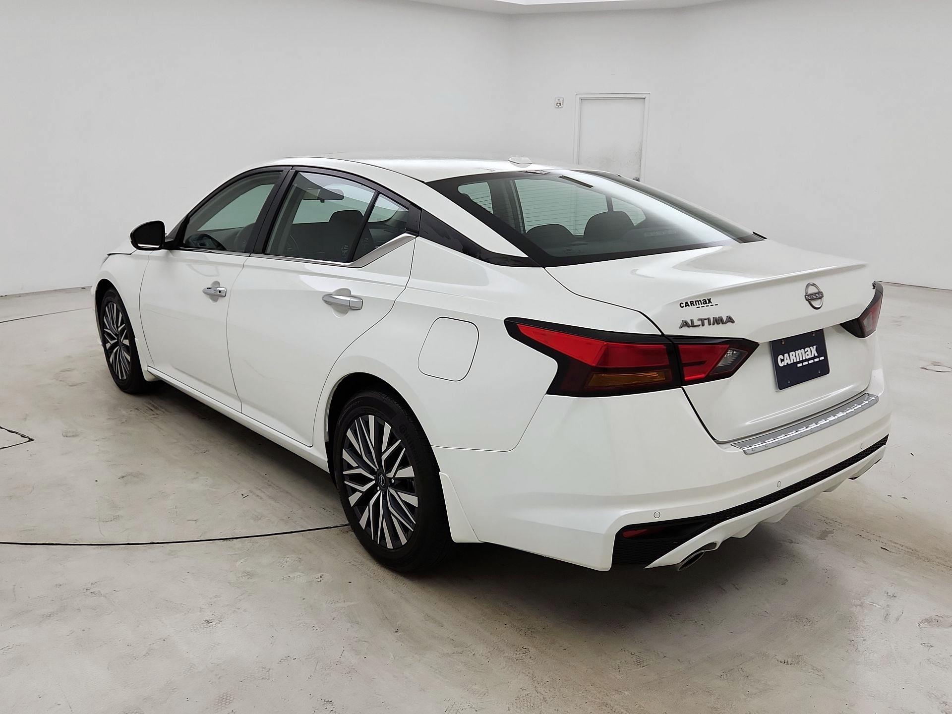 Thumbnail: 2023 Nissan Altima - 7
